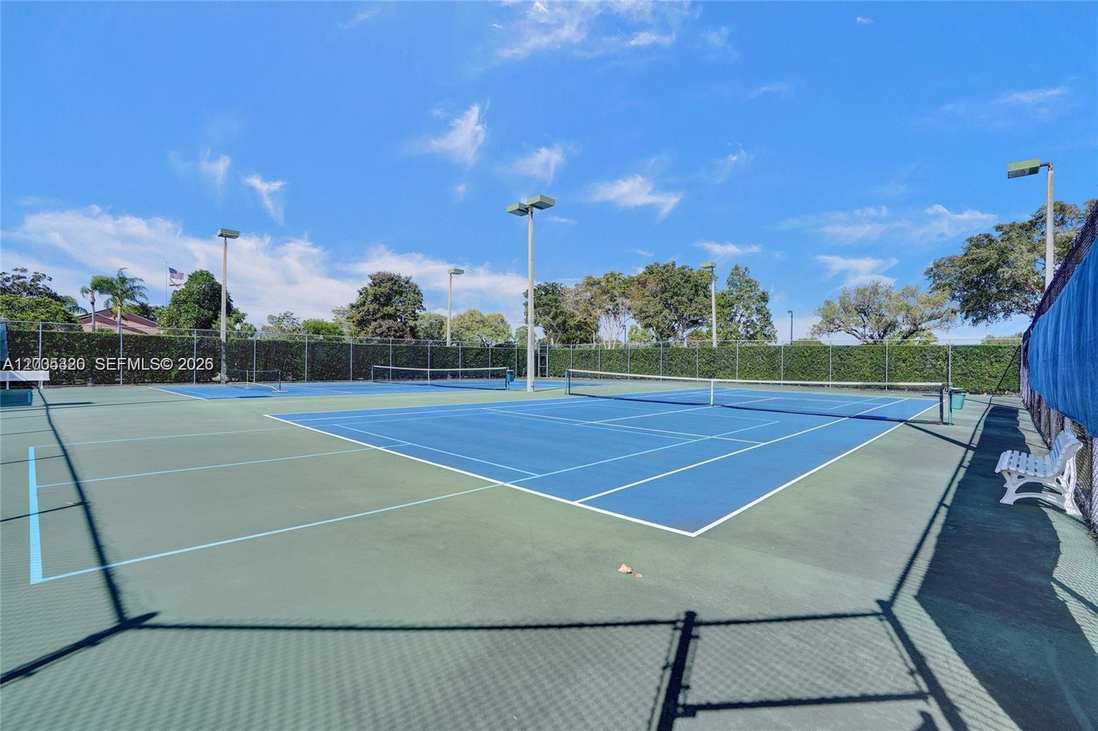 LAKES MEADOW VILG HOMES C - Residential Lease