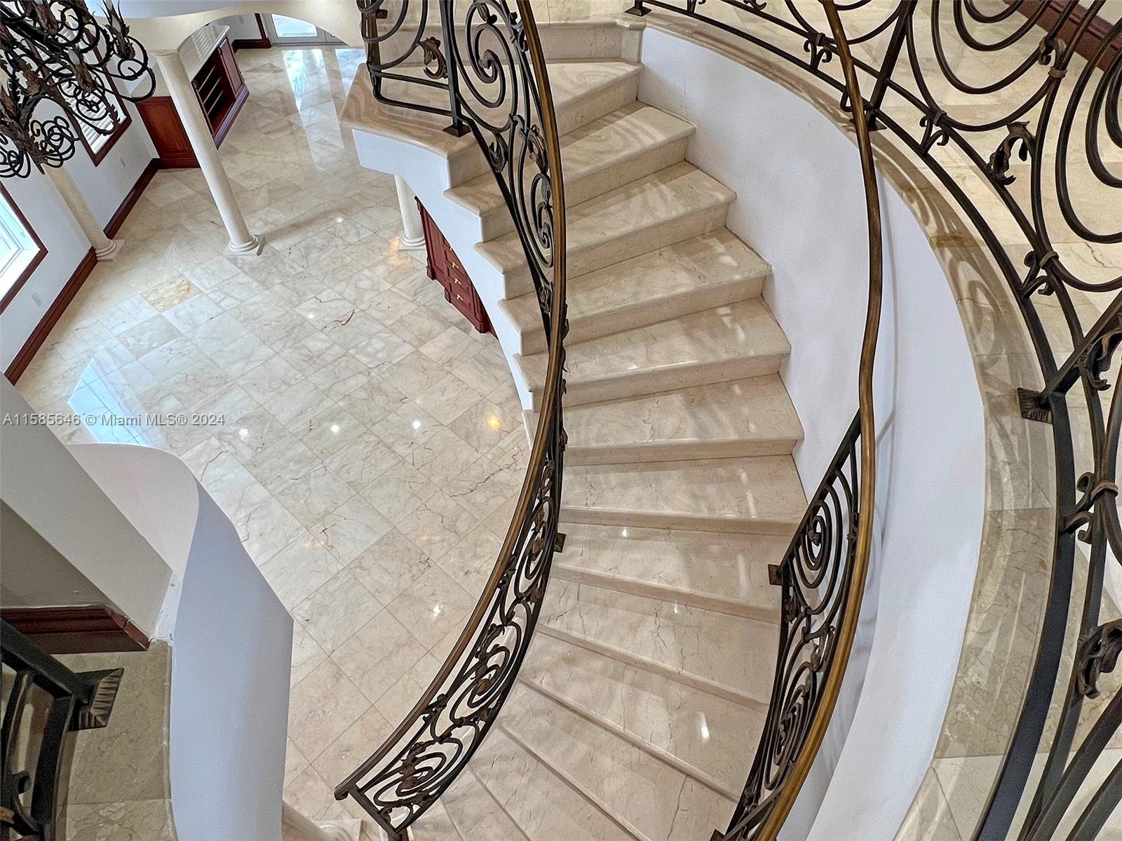 BISCAYNE BEACH-2ND ADDN - Residential