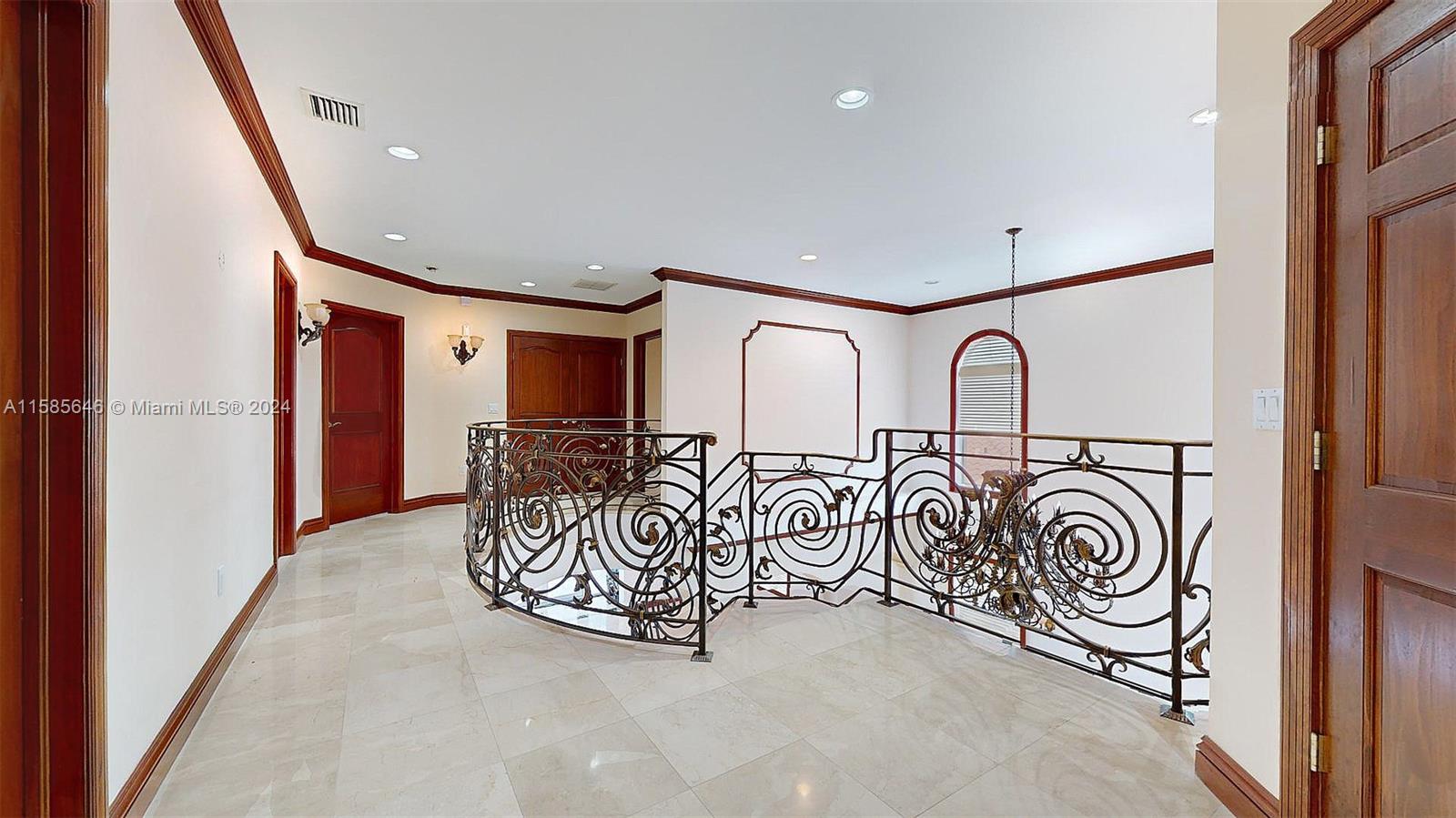 BISCAYNE BEACH-2ND ADDN - Residential