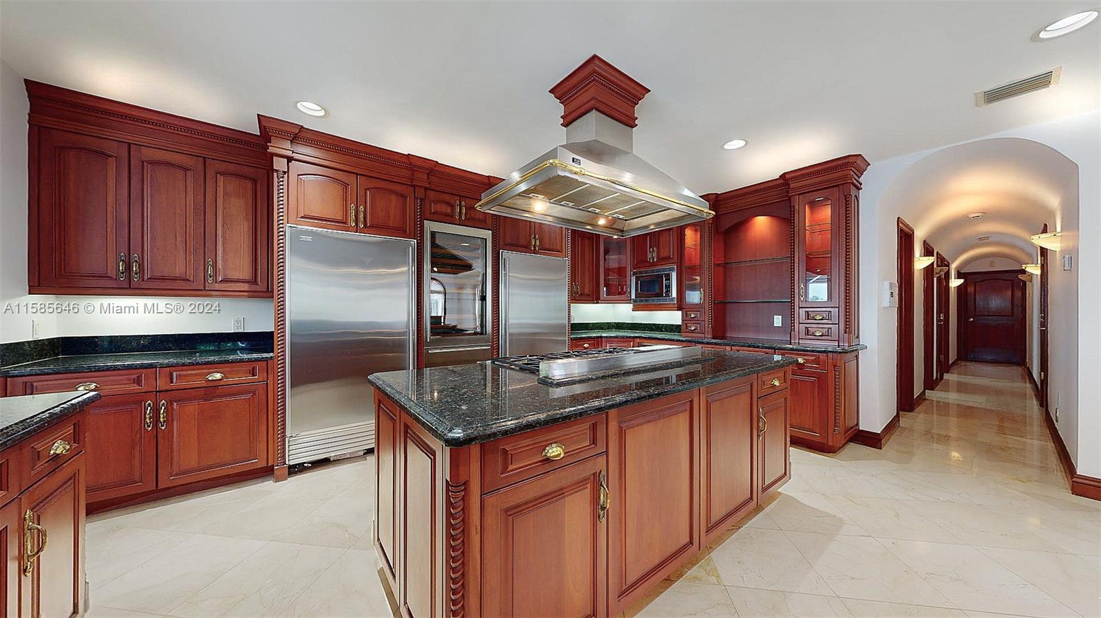 BISCAYNE BEACH-2ND ADDN - Residential