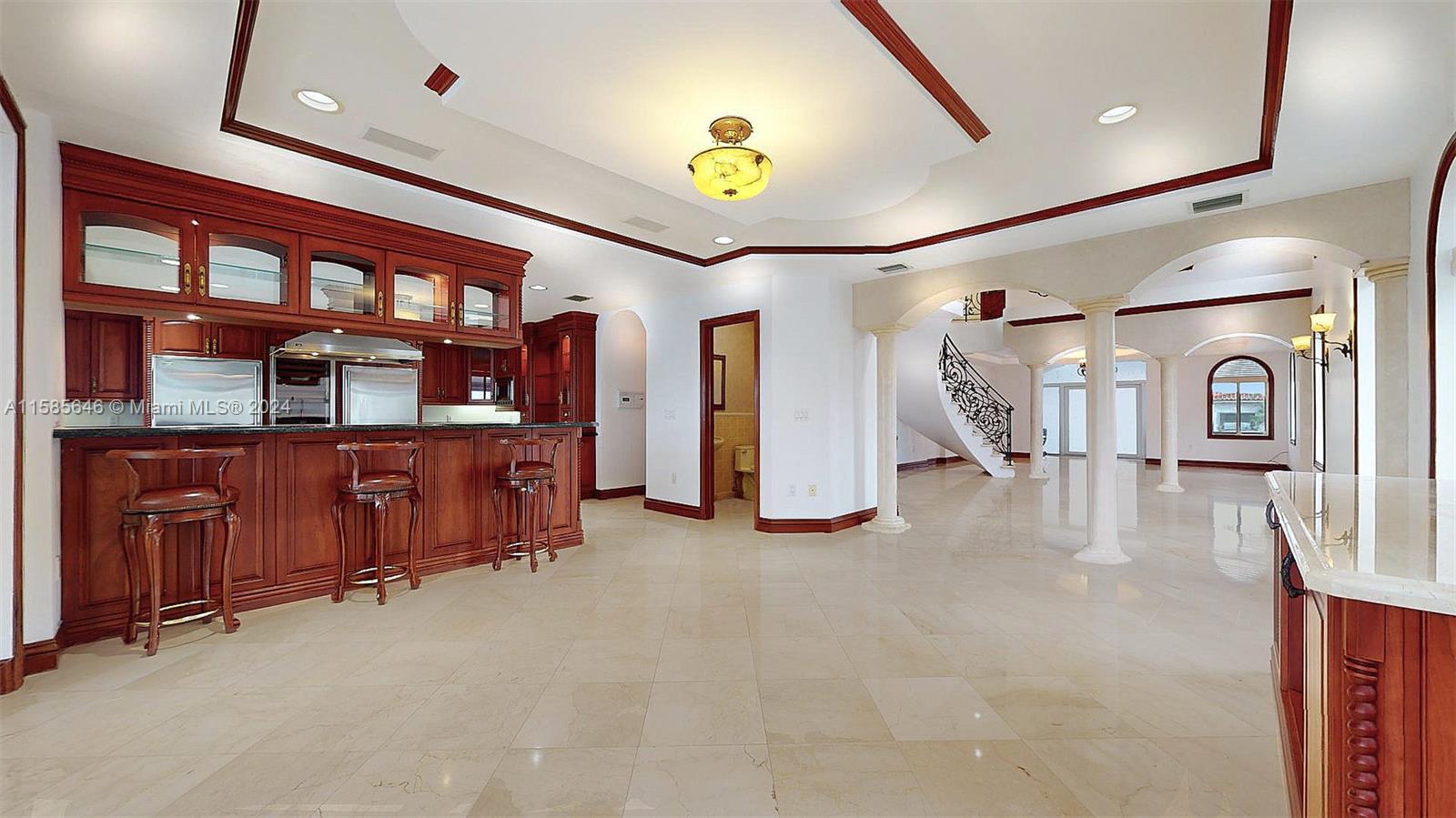 BISCAYNE BEACH-2ND ADDN - Residential