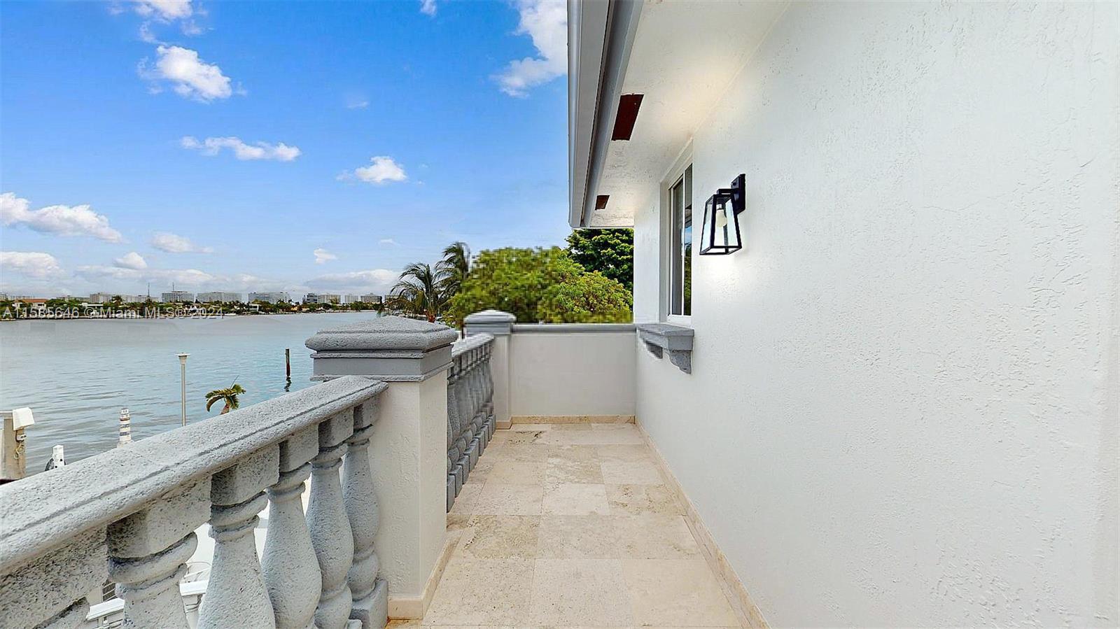 BISCAYNE BEACH-2ND ADDN - Residential