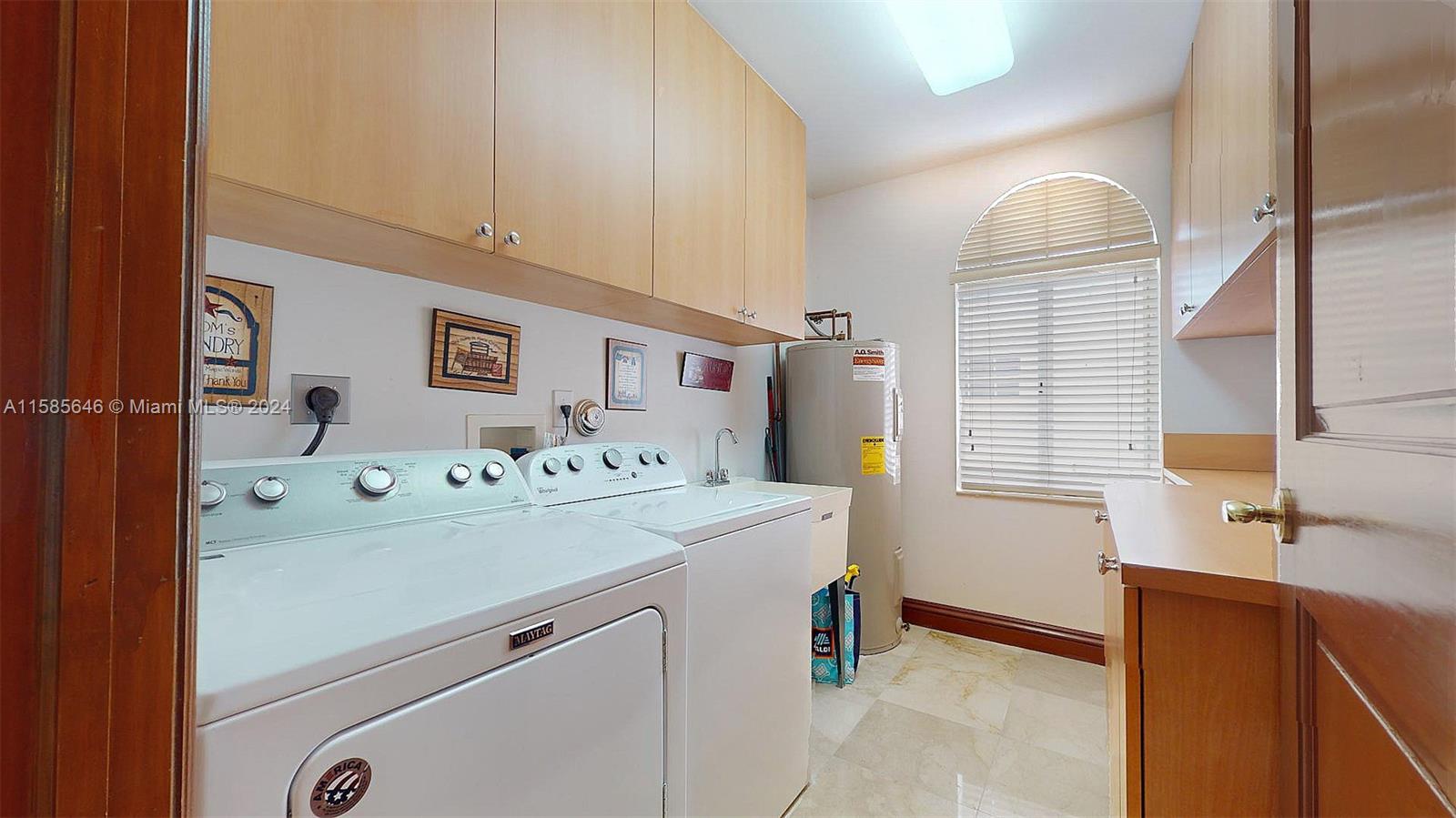 BISCAYNE BEACH-2ND ADDN - Residential