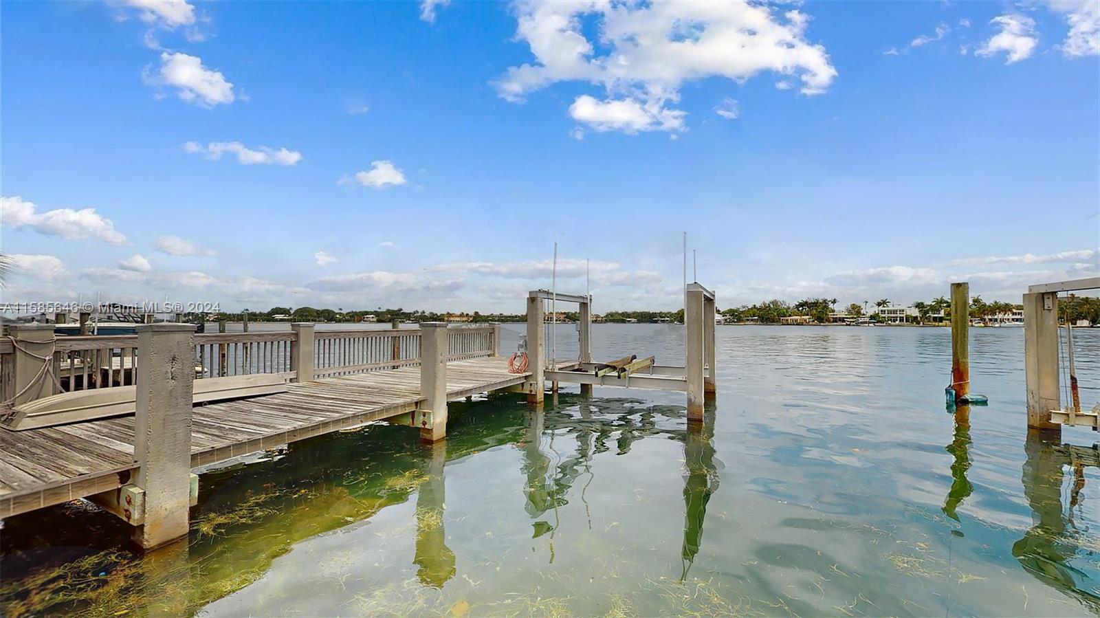 BISCAYNE BEACH-2ND ADDN - Residential