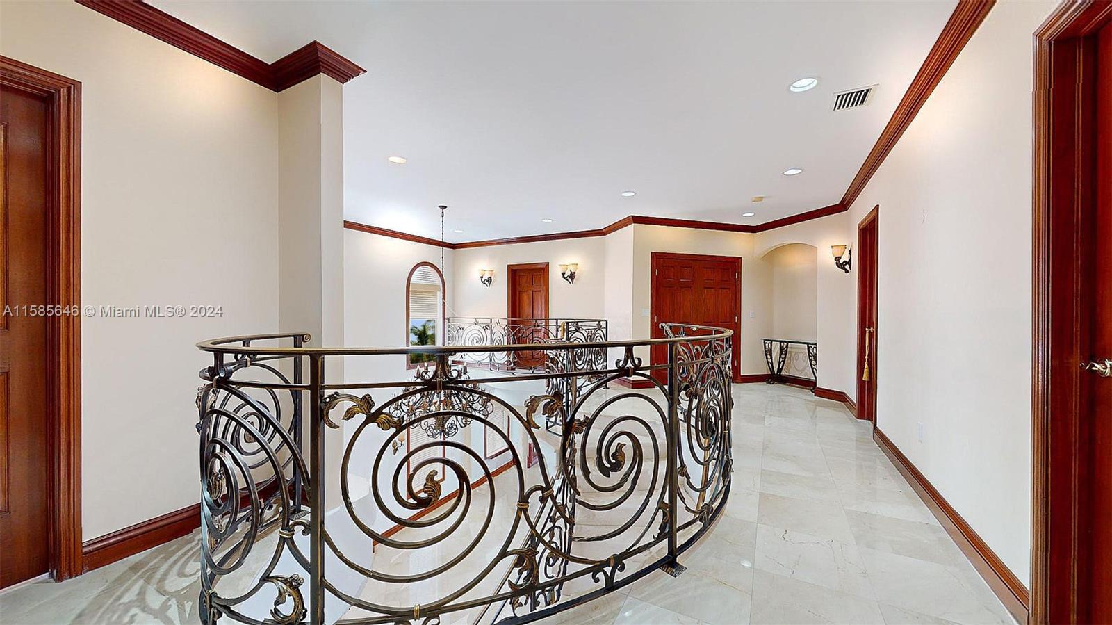 BISCAYNE BEACH-2ND ADDN - Residential