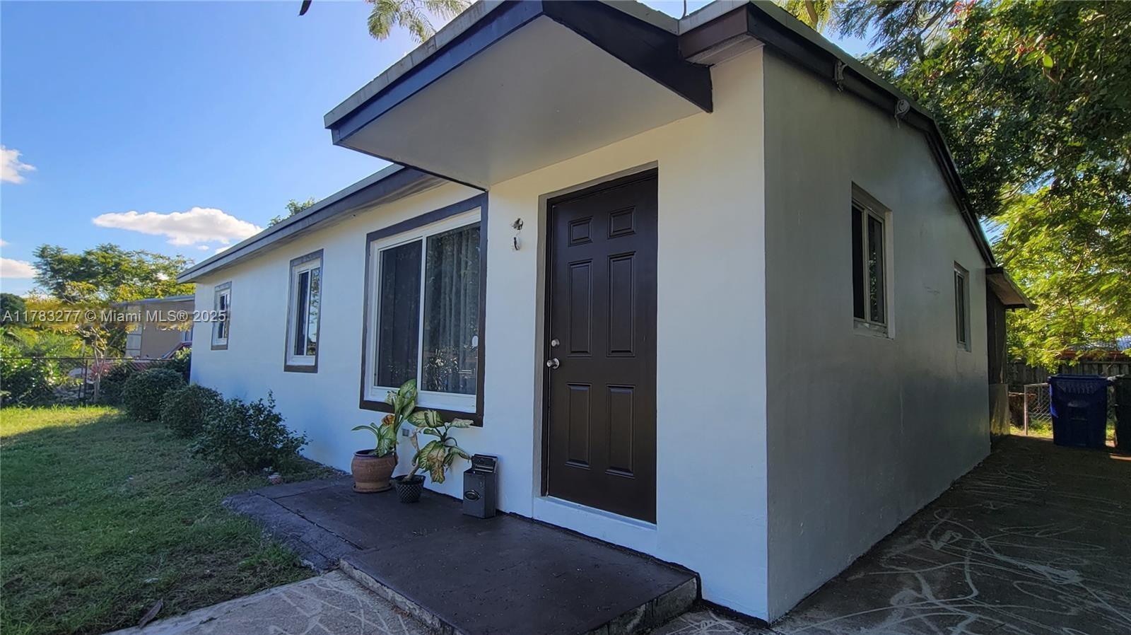 Rental Property at 510 N 69th Ave 510, Hollywood, Broward County, Florida - Bedrooms: 3 
Bathrooms: 2  - $3,100 MO.