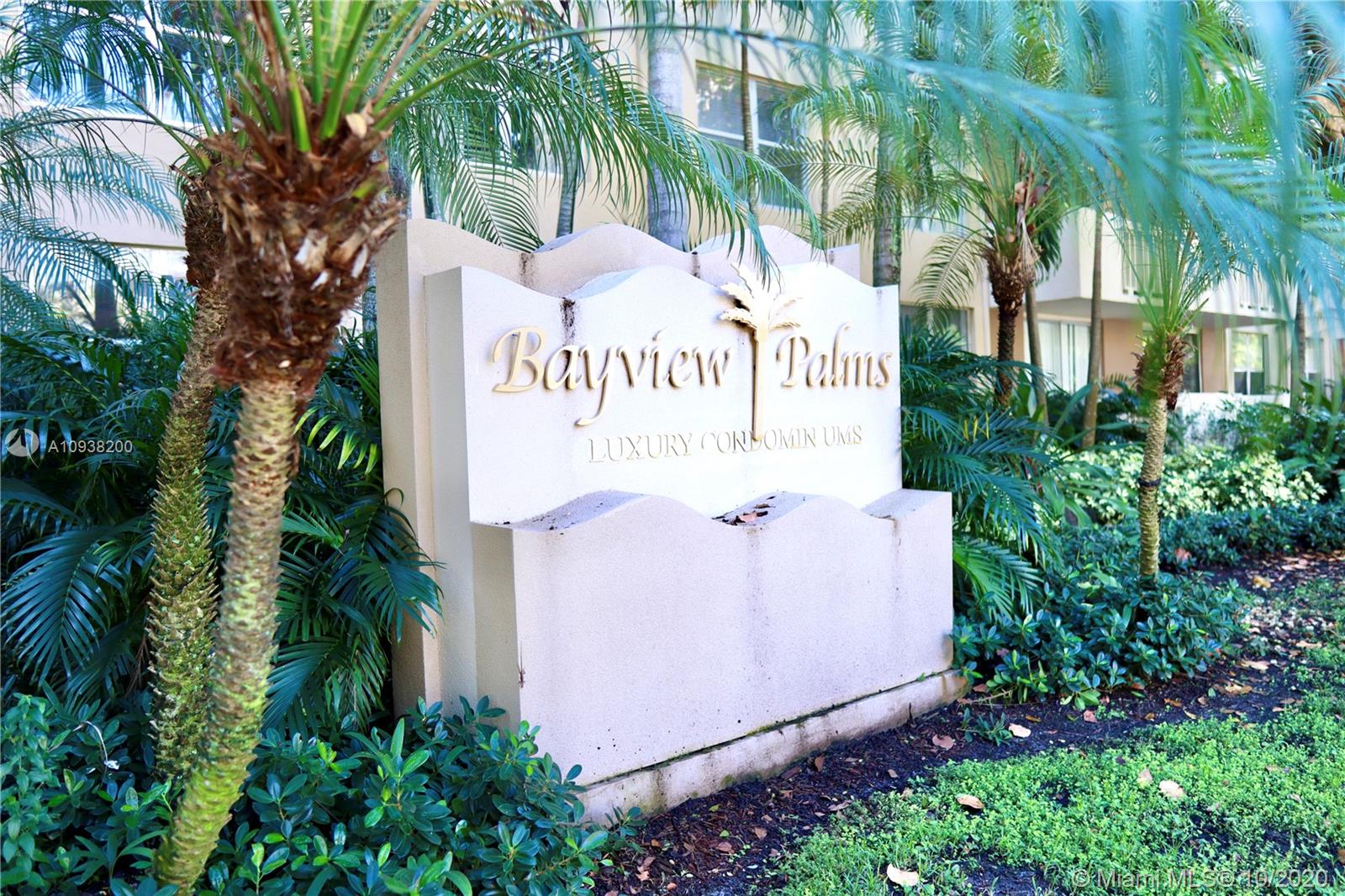 BAYVIEW PALMS CONDO - Residential Lease
