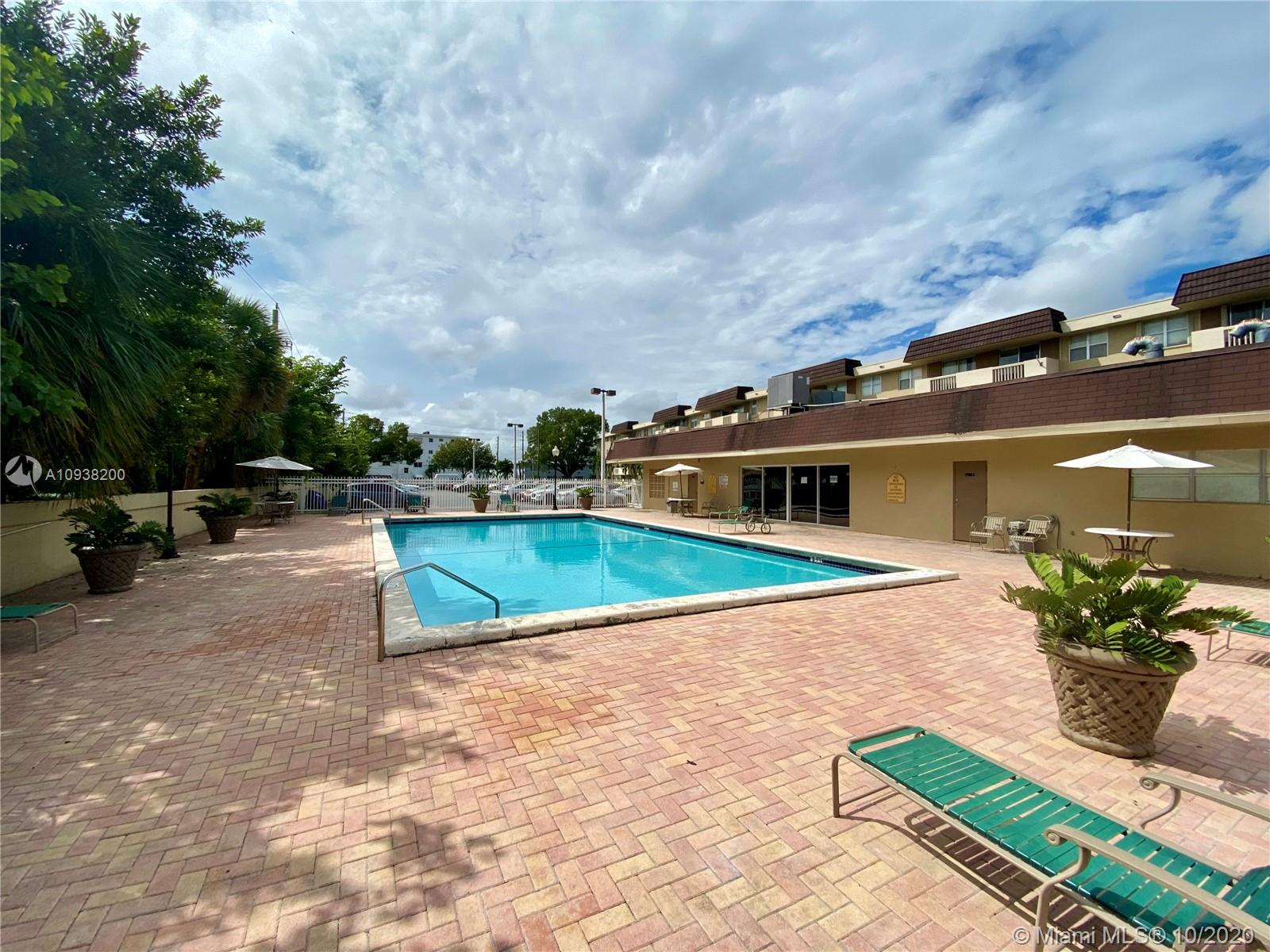 BAYVIEW PALMS CONDO - Residential Lease