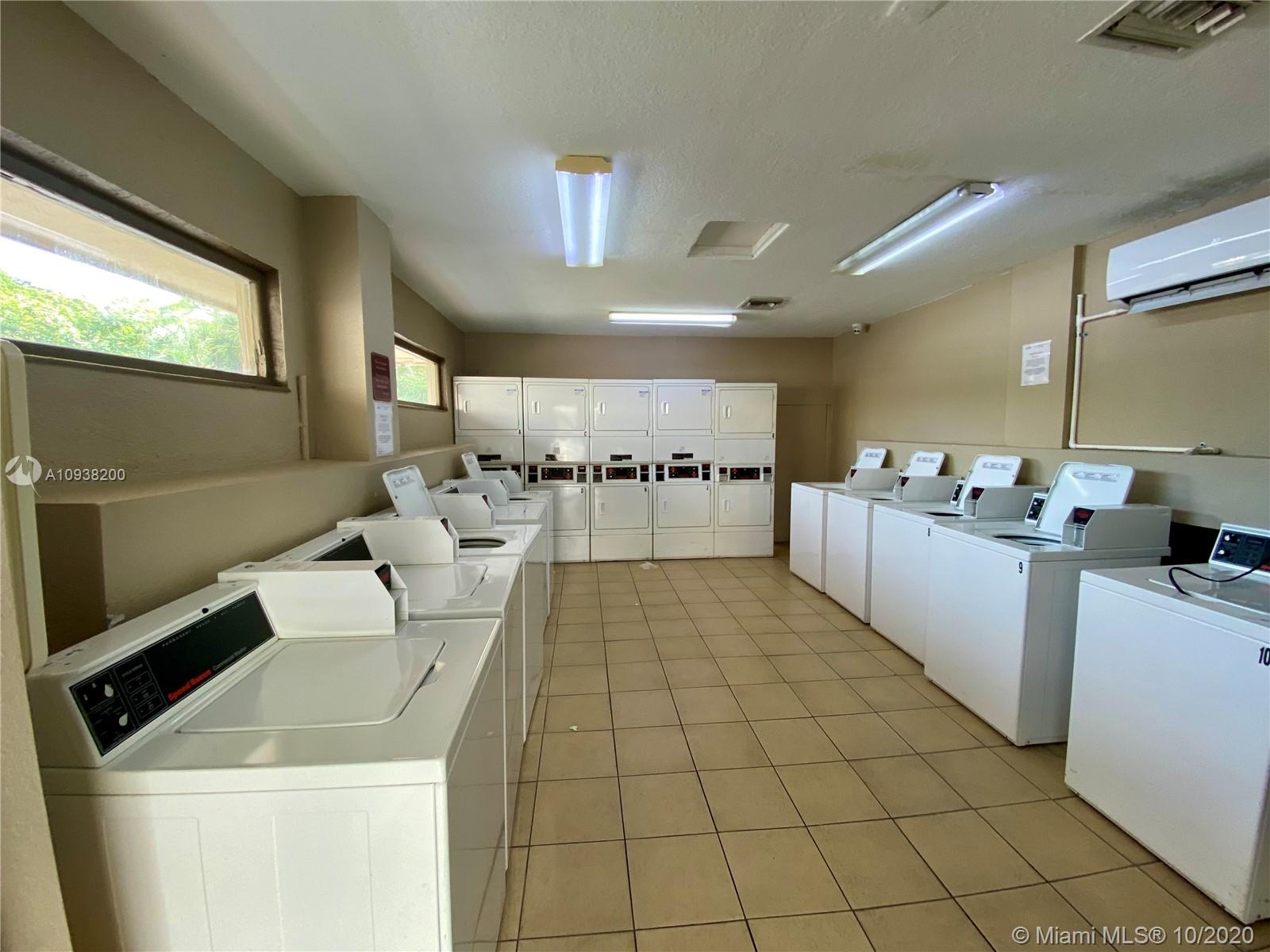 BAYVIEW PALMS CONDO - Residential Lease