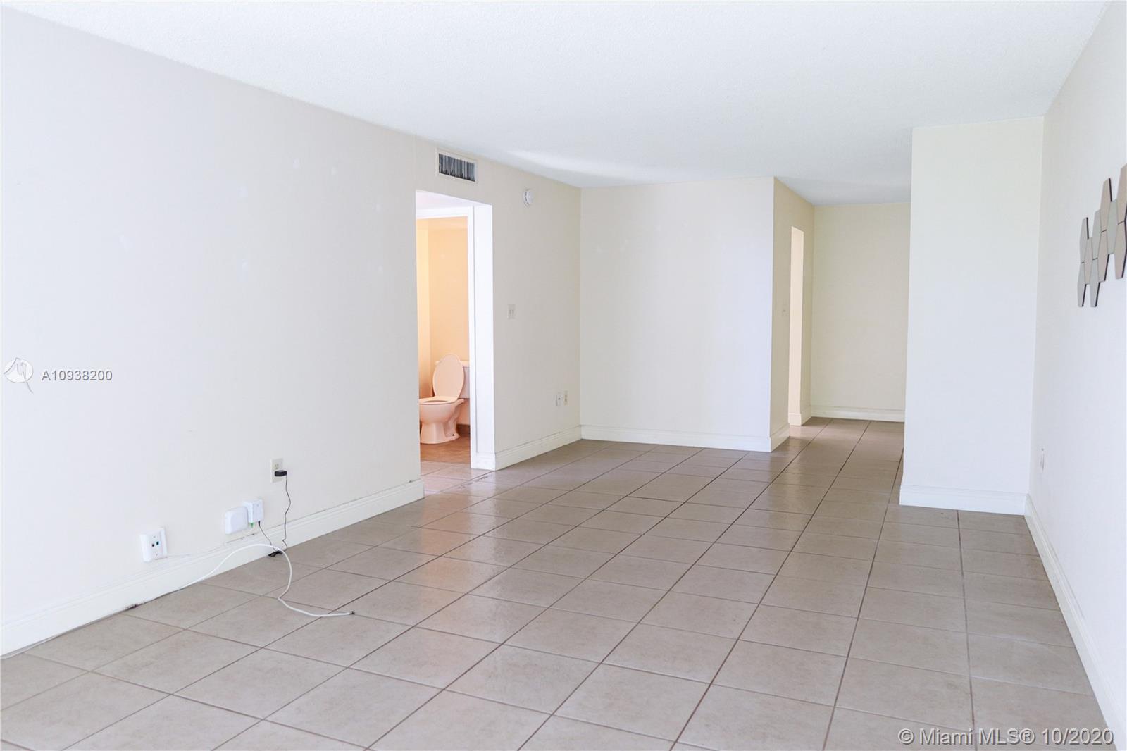 BAYVIEW PALMS CONDO - Residential Lease