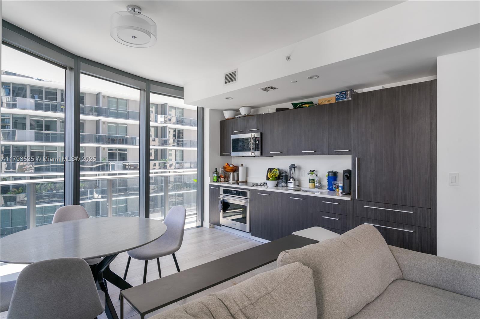 55 SW 9th St 1501