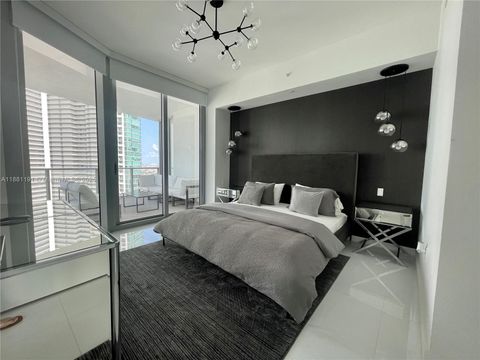 851 NE 1st Ave 2403 Miami FL 33132