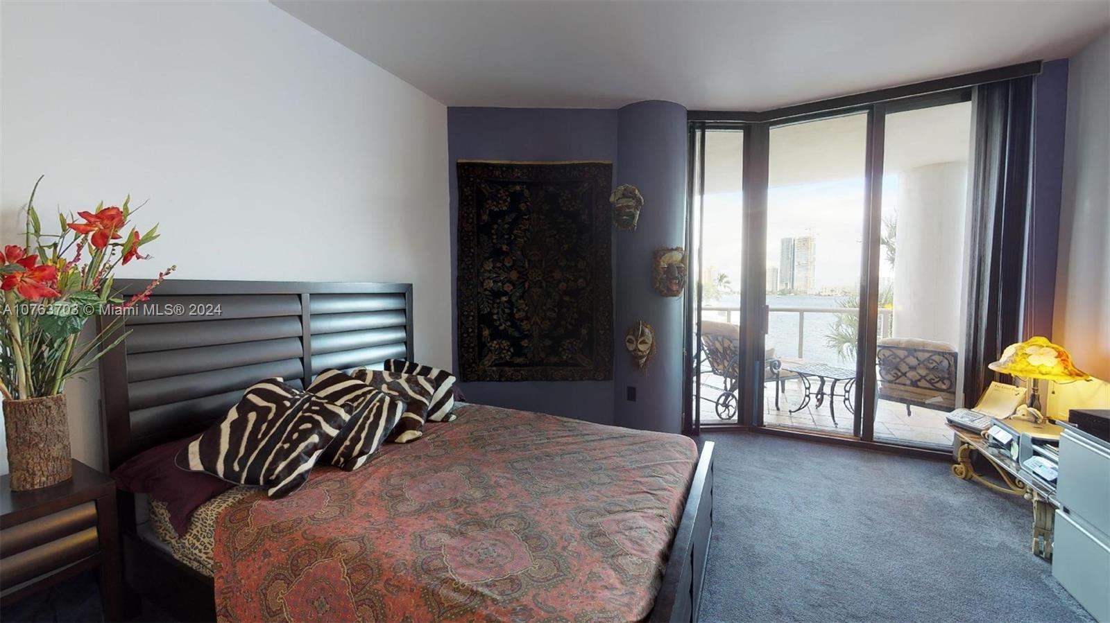 Williams Island - Residential