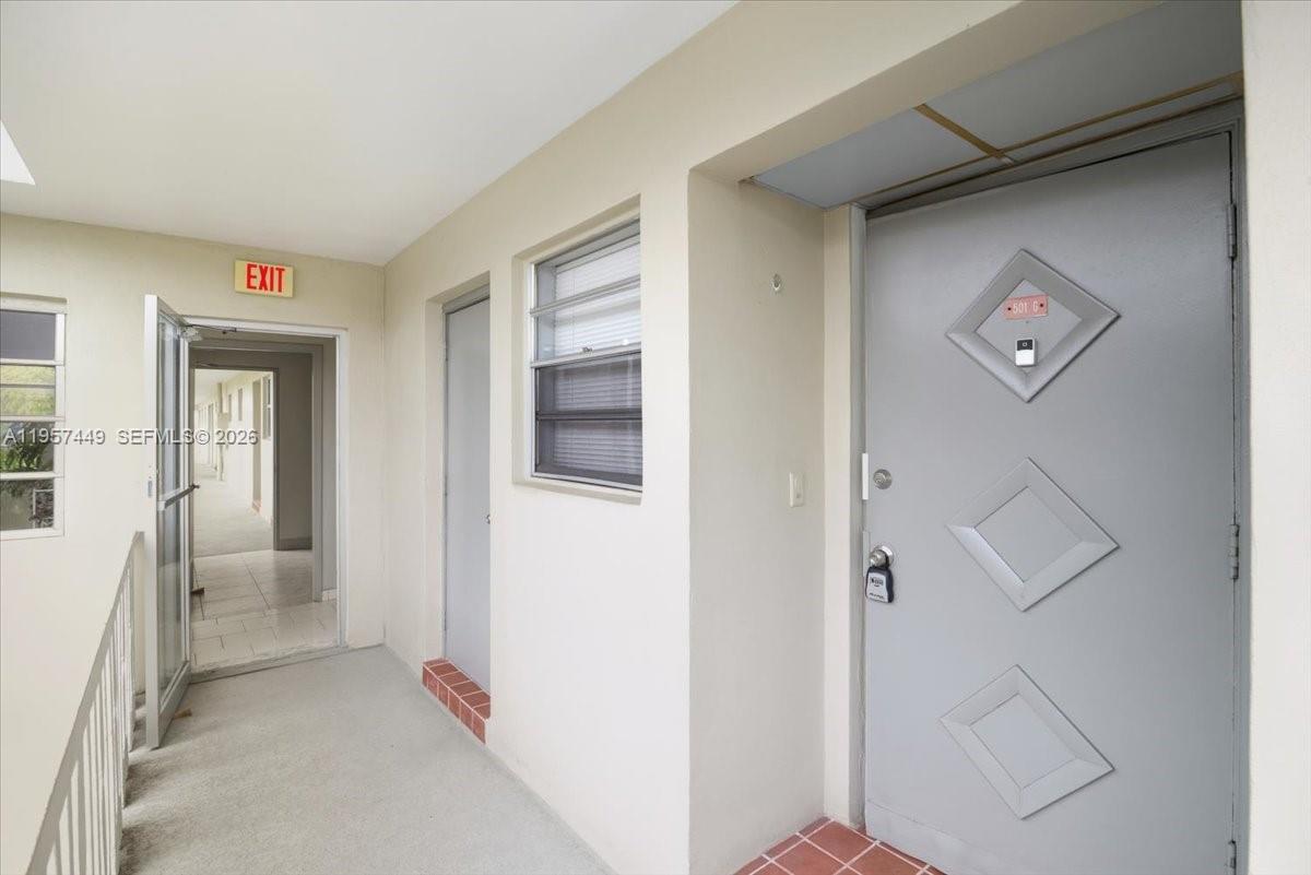 THIRD GULFSTREAM GARDEN - Residential