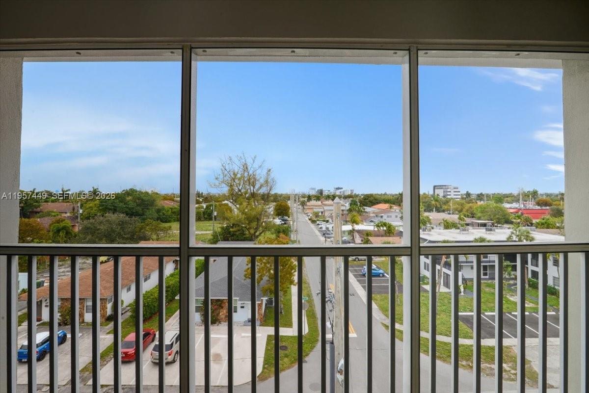 THIRD GULFSTREAM GARDEN - Residential