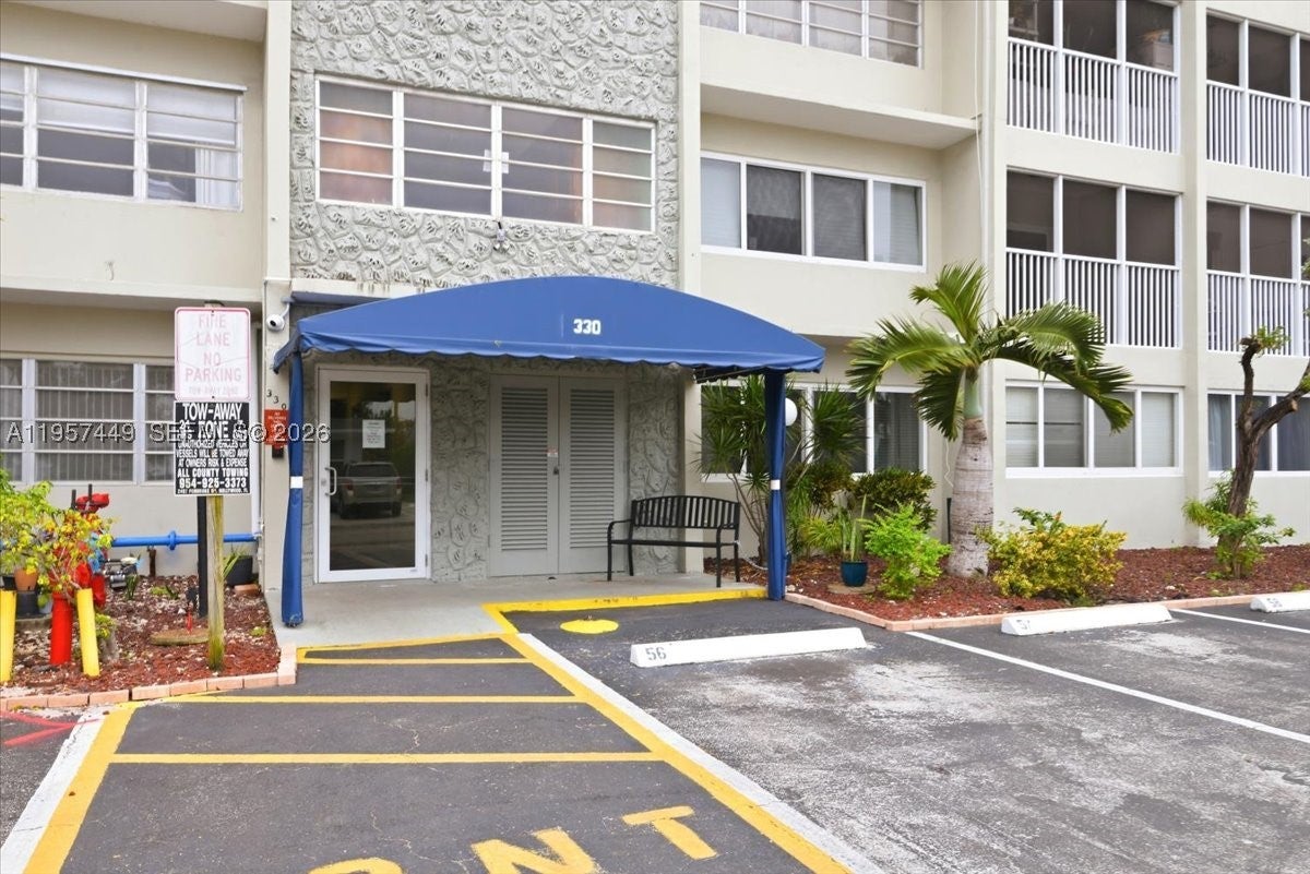 330 SE 2nd St 501G, Hallandale Beach FL 33009