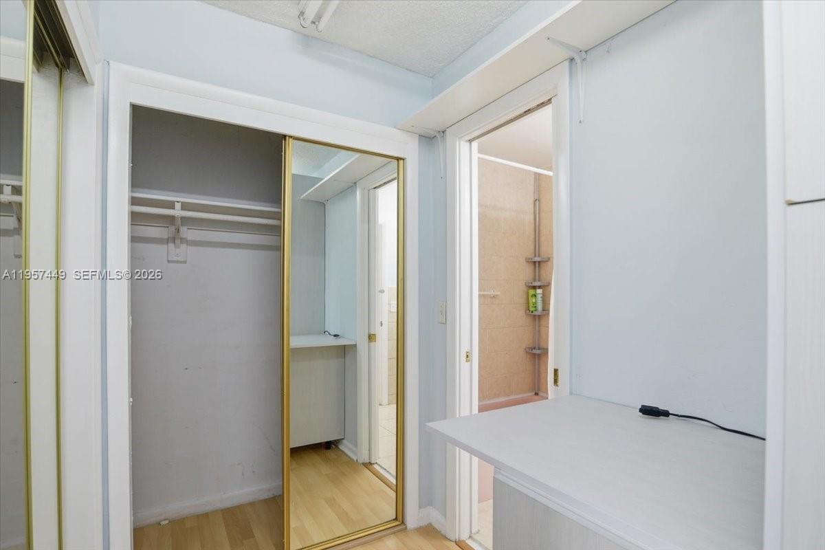 THIRD GULFSTREAM GARDEN - Residential