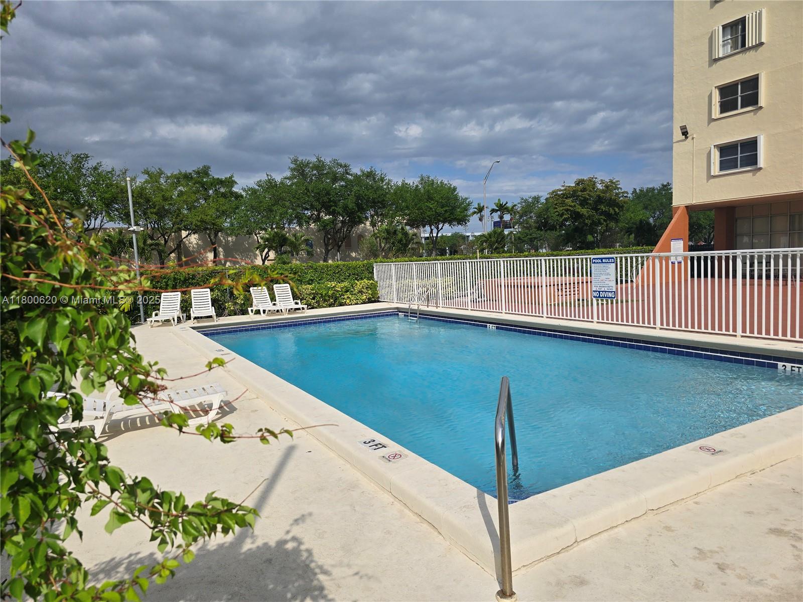 PLAZA OF WESTLAND CONDO - Residential