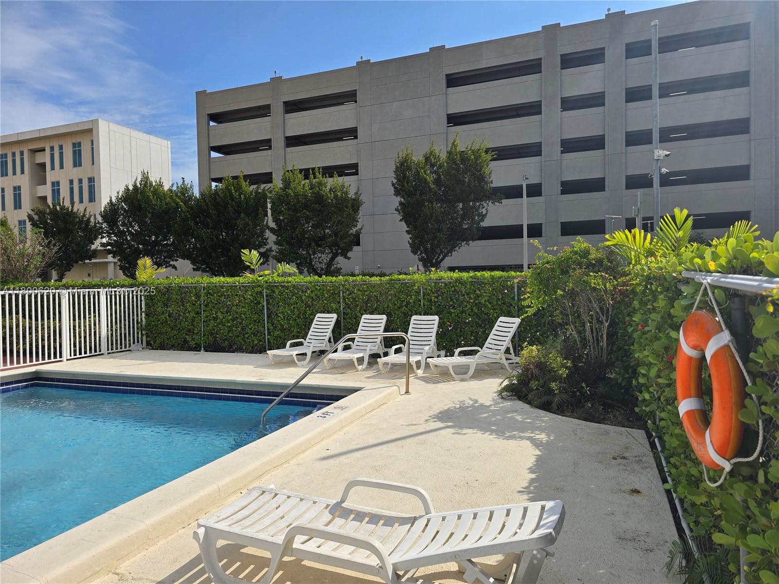 PLAZA OF WESTLAND CONDO - Residential