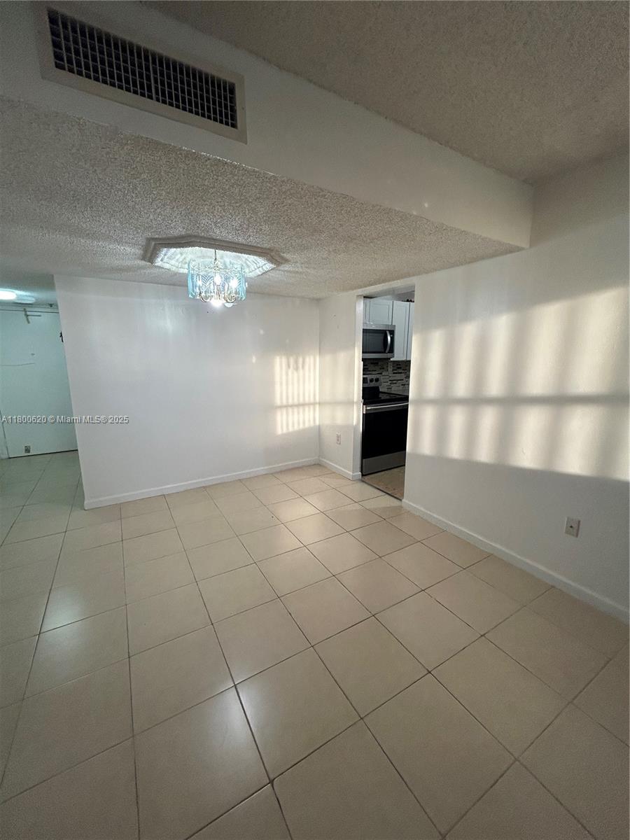 PLAZA OF WESTLAND CONDO - Residential