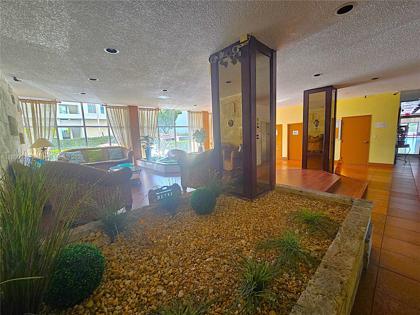PLAZA OF WESTLAND CONDO - Residential