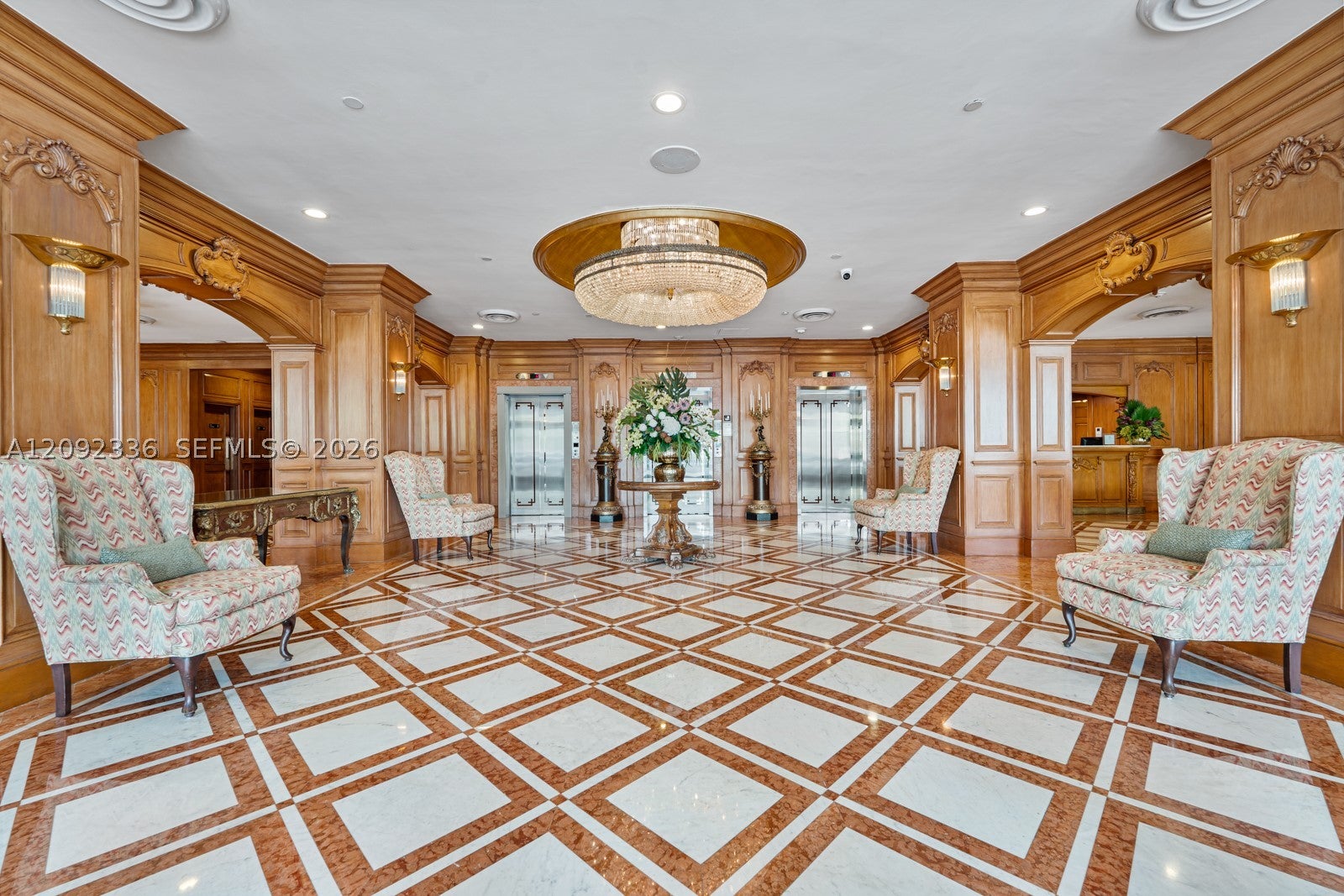 700 Biltmore Way 814