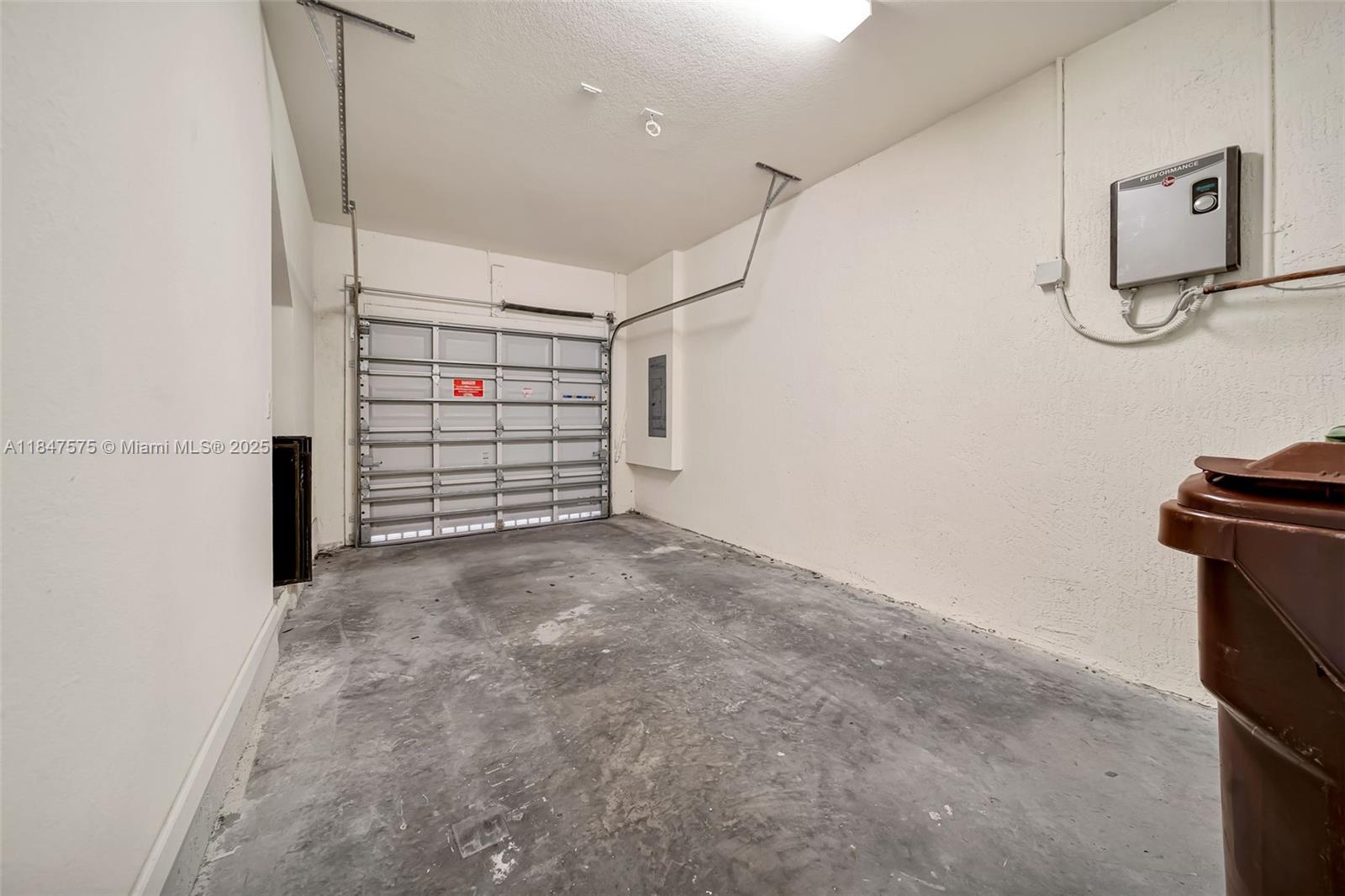 AQUABELLA SECTION ONE - Residential