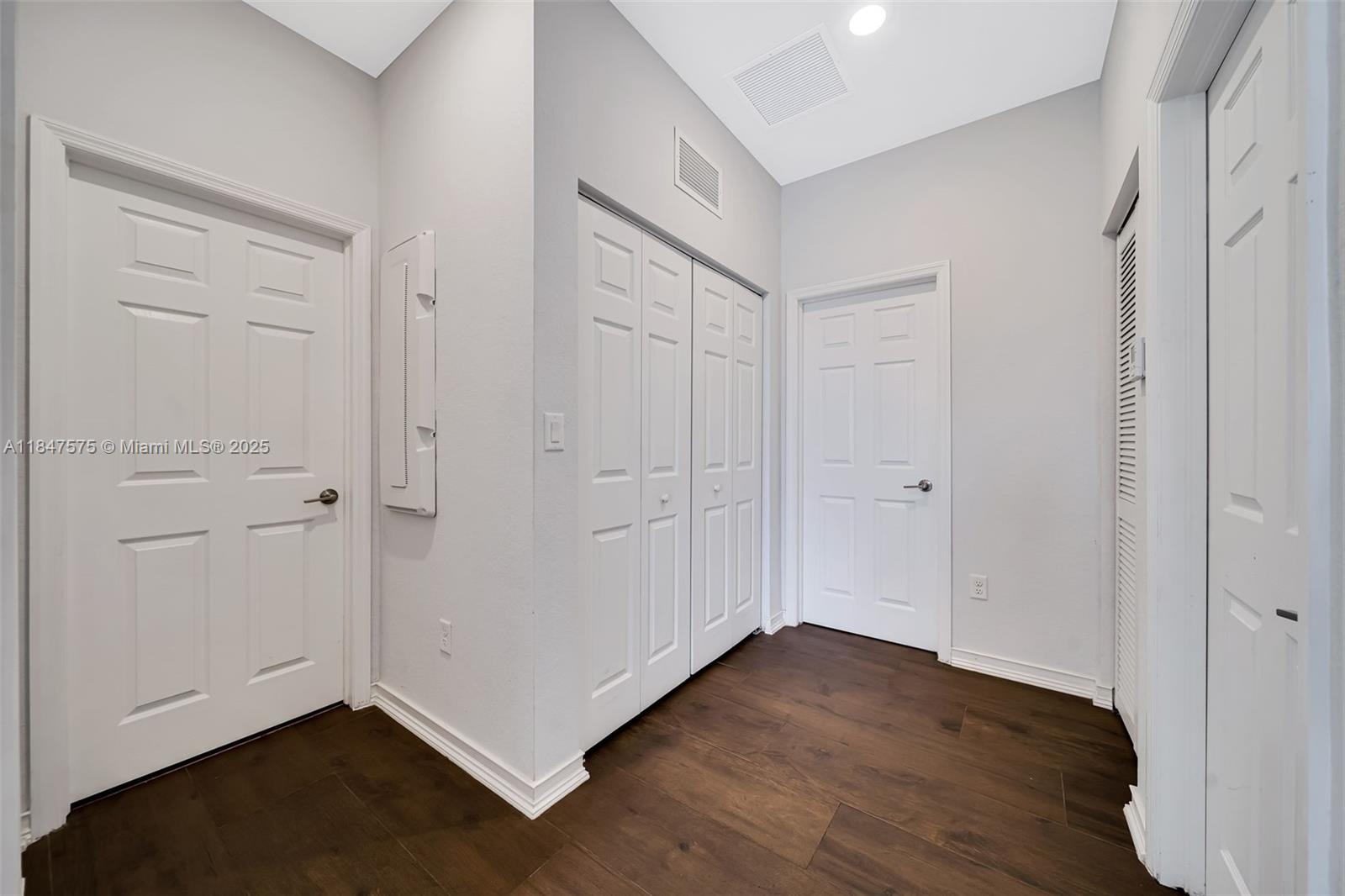 AQUABELLA SECTION ONE - Residential