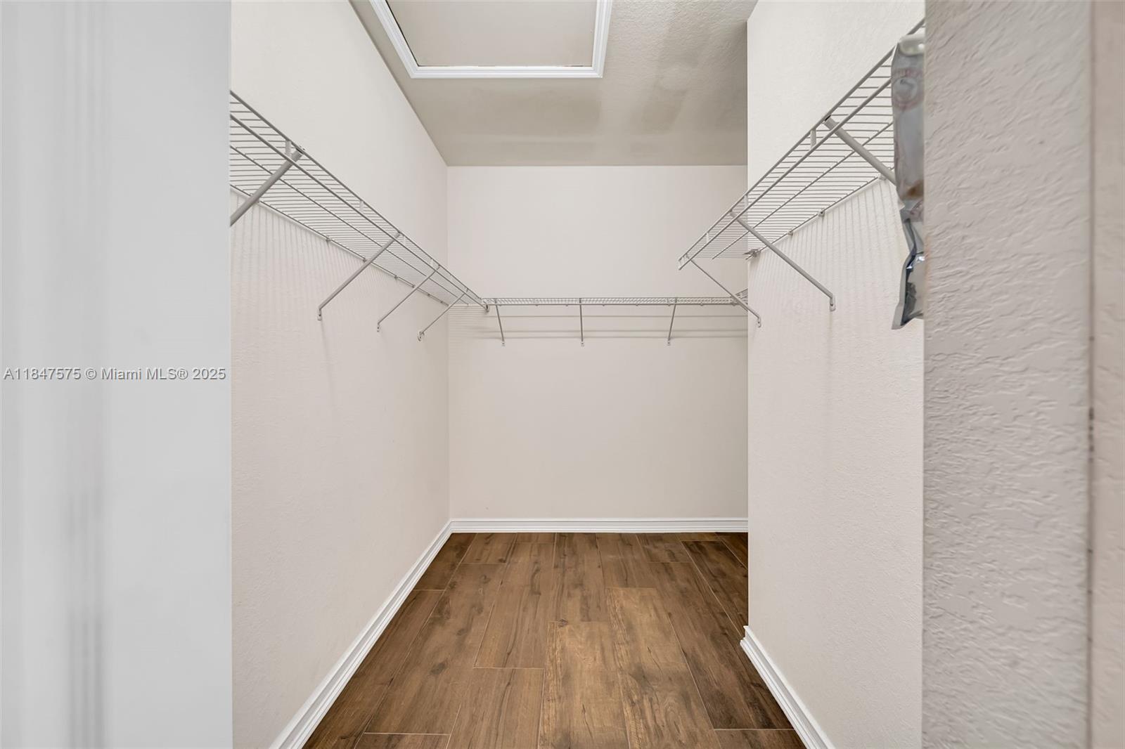 AQUABELLA SECTION ONE - Residential