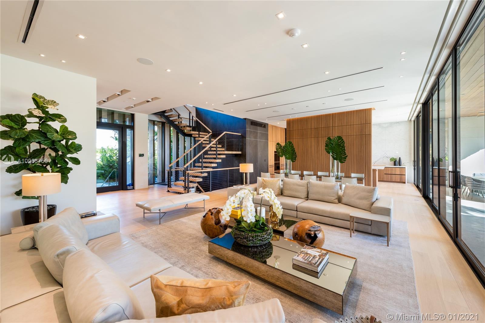 SUNSET ISLANDS-ISLAND NO - Residential