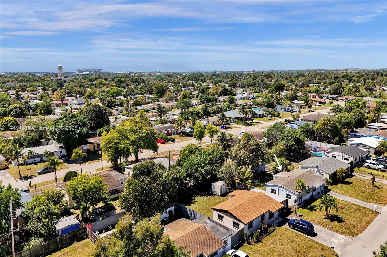 PALM LANE HOMES IN MIRAMA - Residential