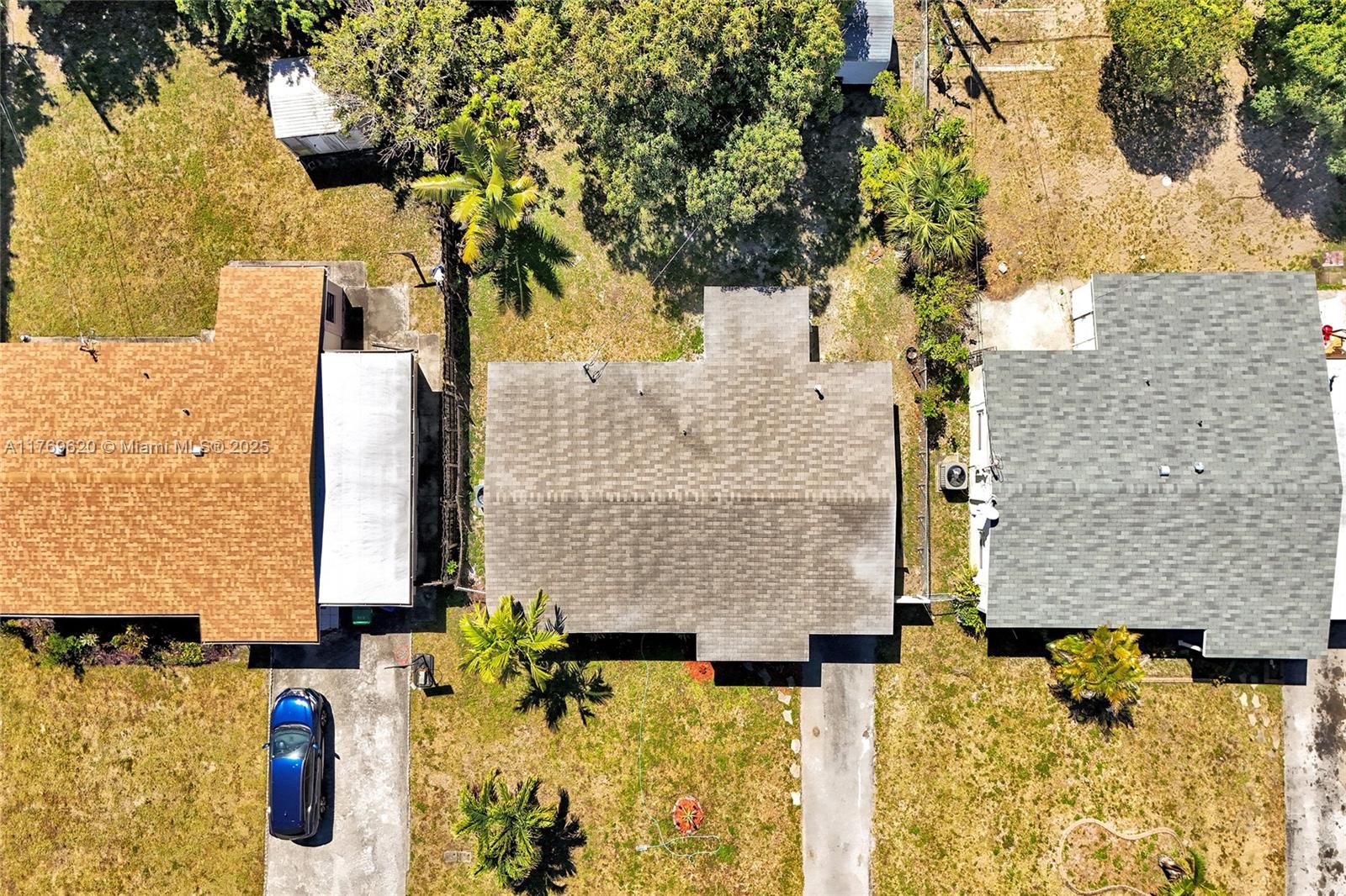 PALM LANE HOMES IN MIRAMA - Residential