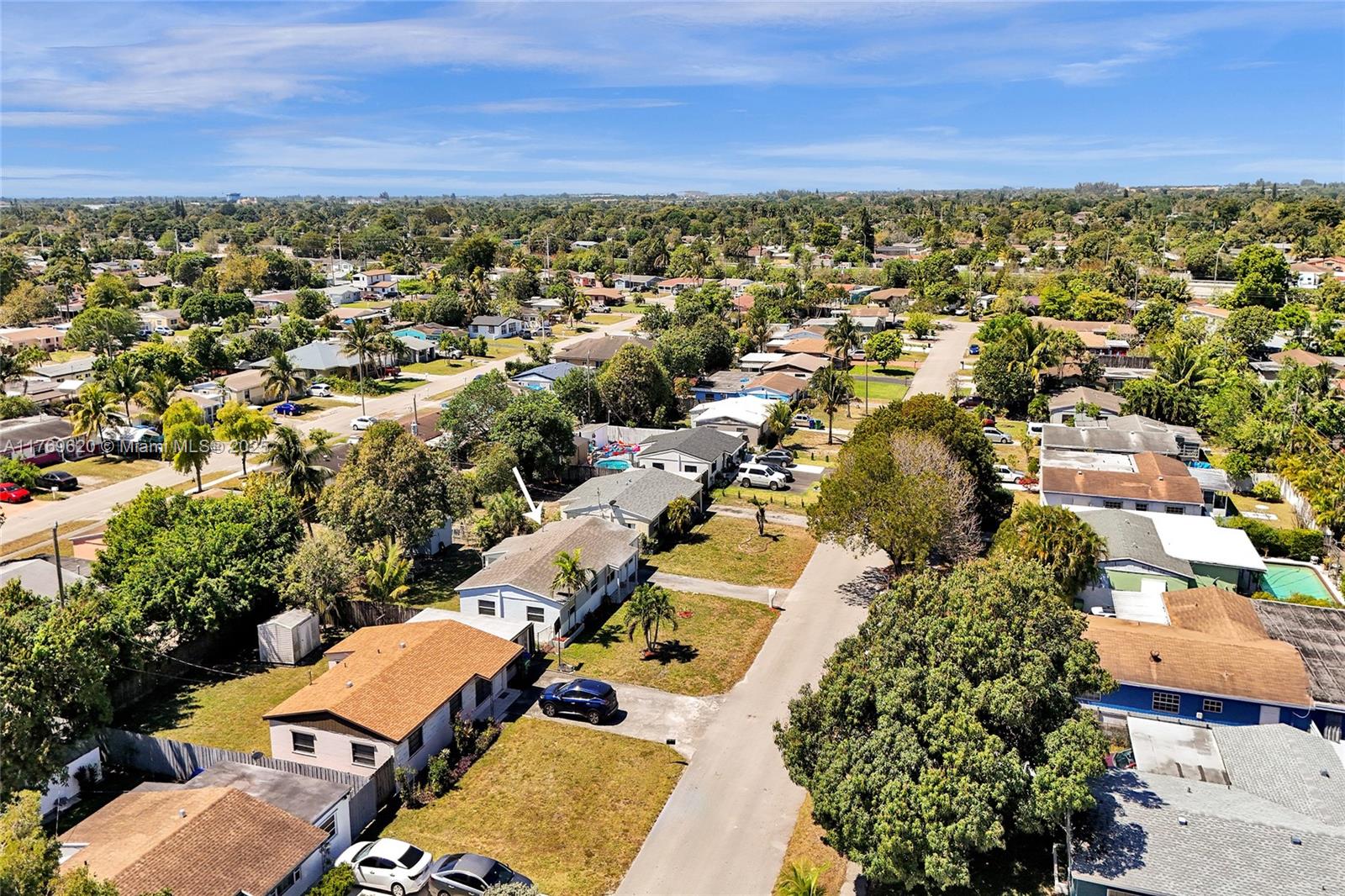 PALM LANE HOMES IN MIRAMA - Residential