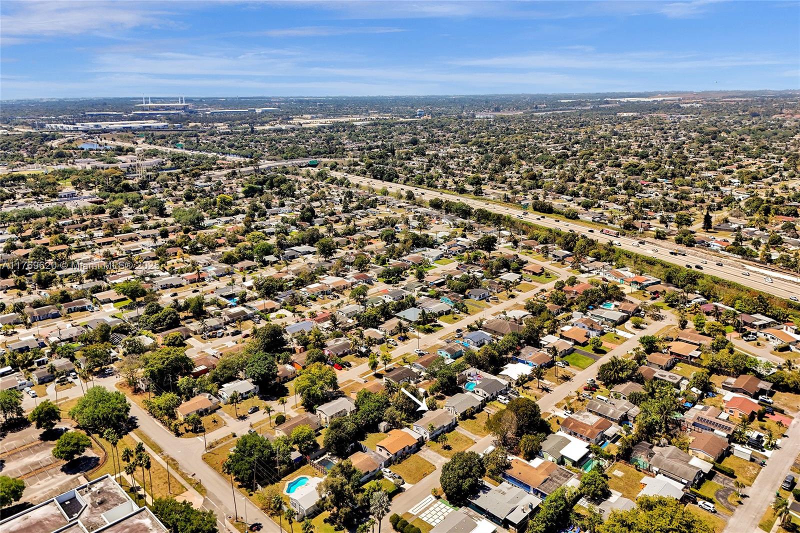 PALM LANE HOMES IN MIRAMA - Residential