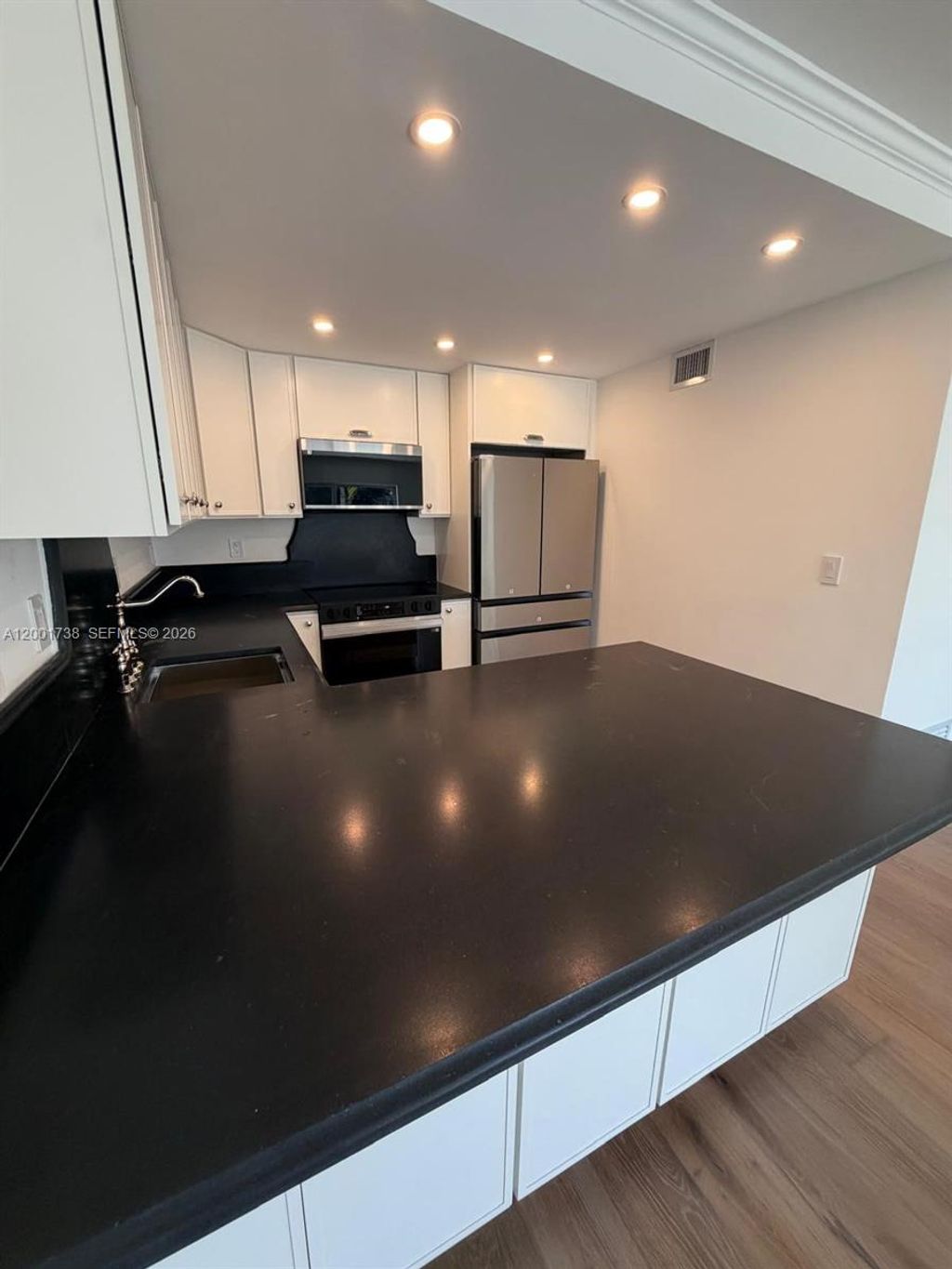 Photo of 2900 NE 30th St #F2, Fort Lauderdale, FL 33306 (MLS # A12001738)