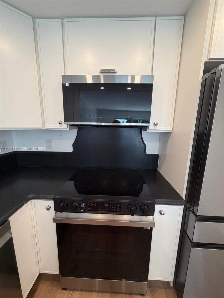 2900 NE 30th St F2, Fort Lauderdale, FL, 33306/$313,500 3 2900 NE 30th St F2