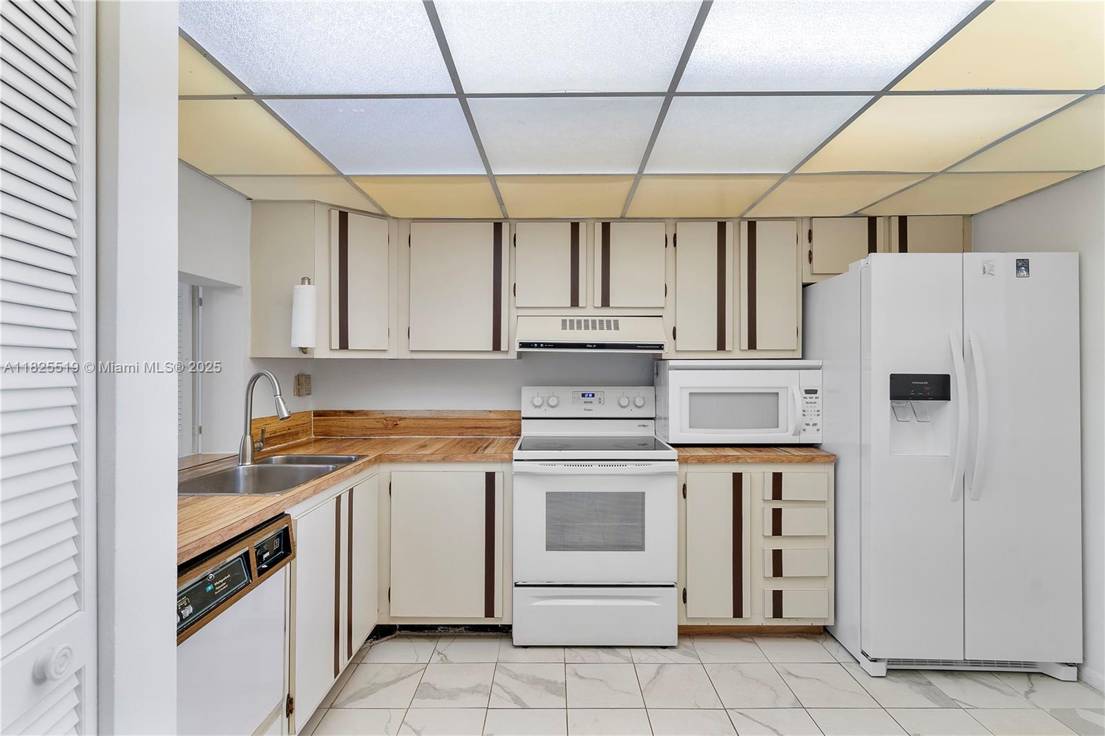 3940 Inverrary Blvd 106-A