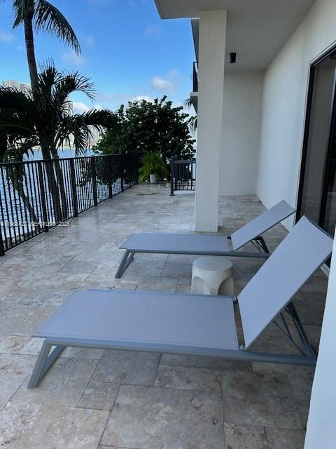 VENETIAN ISLE CONDO - Residential Lease