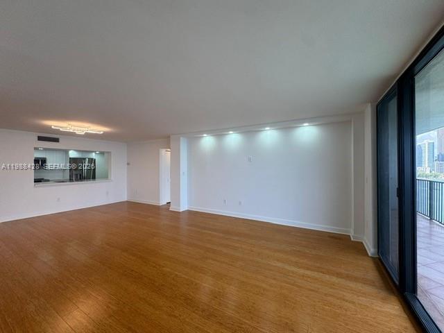 VENETIAN ISLE CONDO - Residential Lease