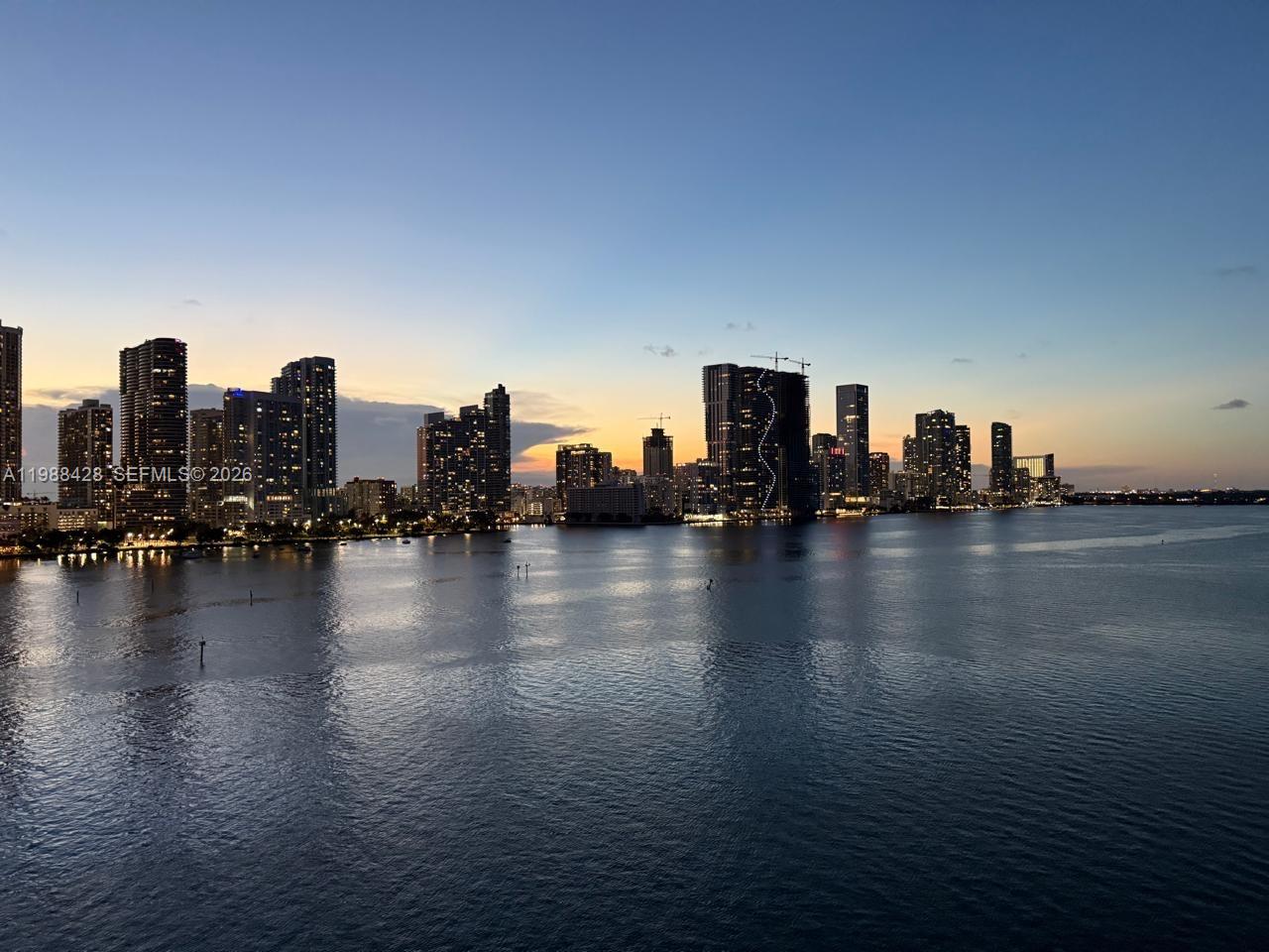 VENETIAN ISLE CONDO - Residential Lease