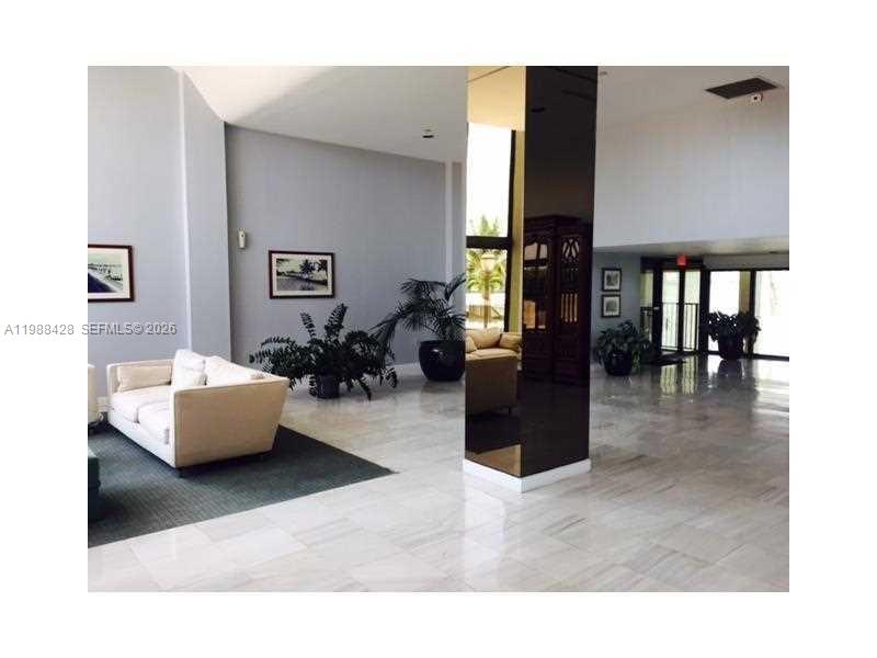VENETIAN ISLE CONDO - Residential Lease