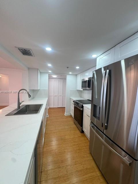 VENETIAN ISLE CONDO - Residential Lease