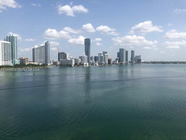 VENETIAN ISLE CONDO - Residential Lease