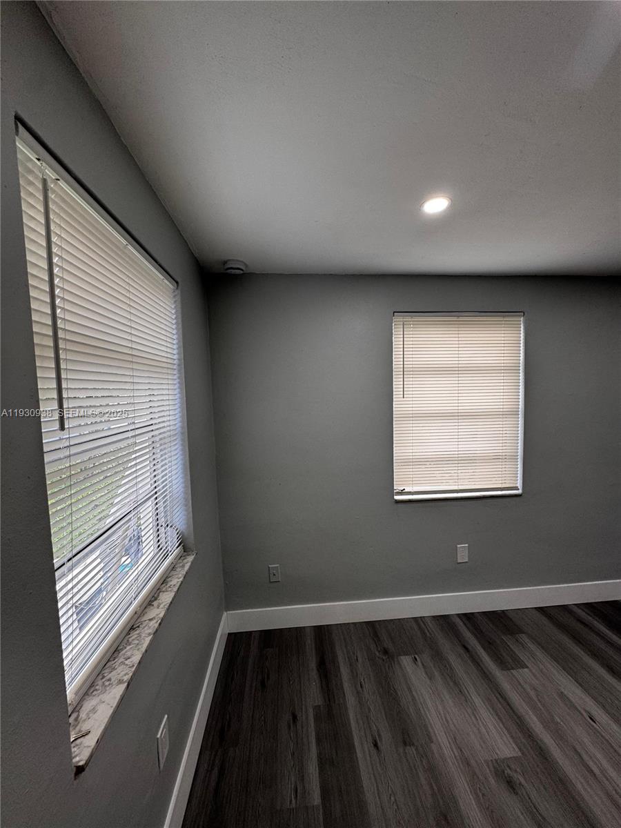 MELROSE HGTS 3RD SEC - Residential Lease