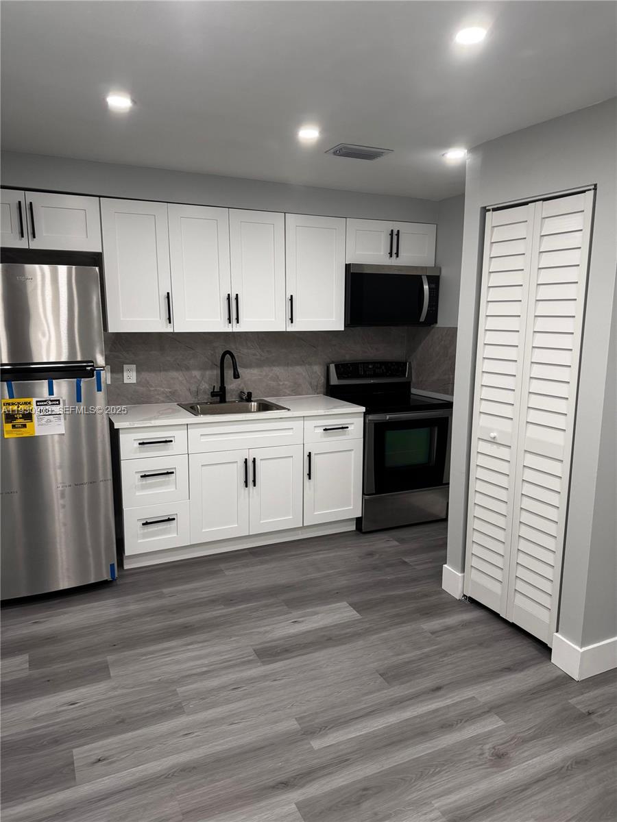 MELROSE HGTS 3RD SEC - Residential Lease