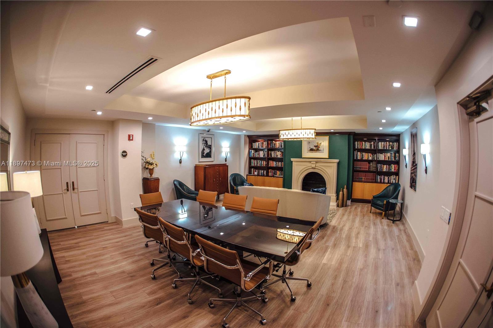 THE PINNACLE CONDO - Residential