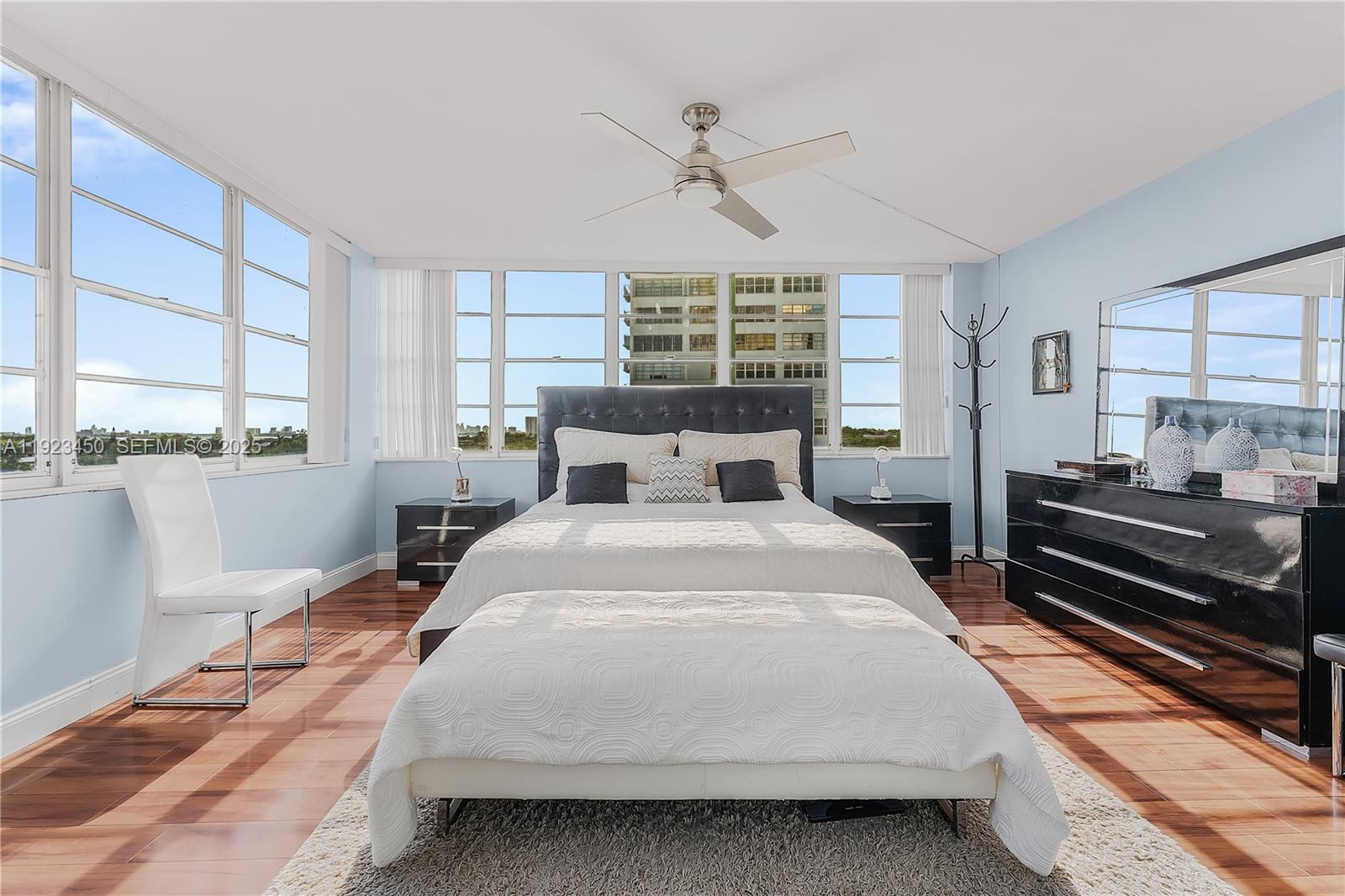 BAYVIEW TOWERS CONDO SOUT - Residential