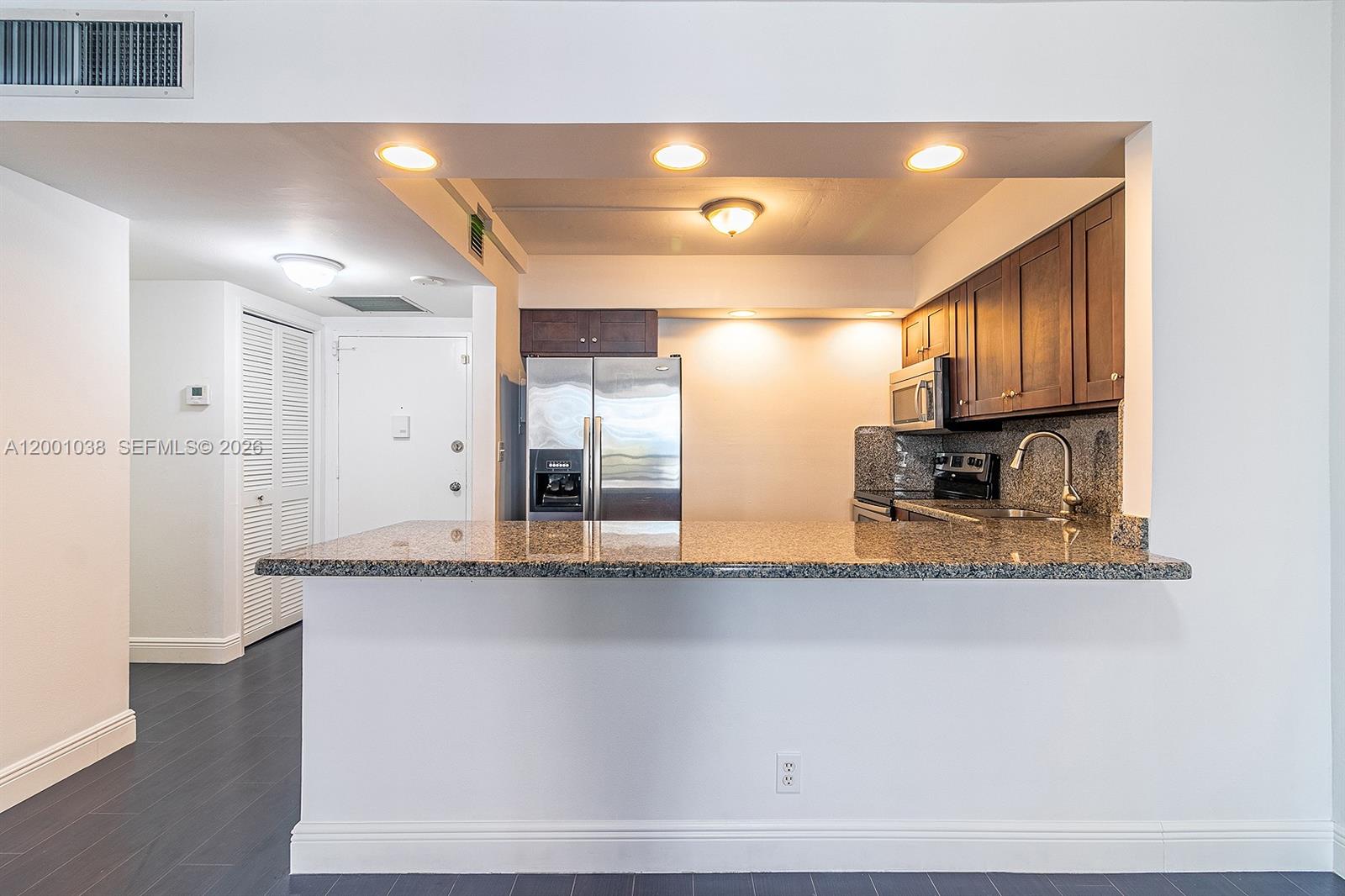 OLYMPUS CONDO PHASE - Residential Lease