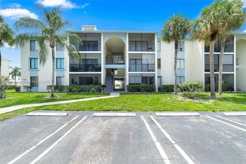 1109 Green Pine Blvd C1 West Palm Beach FL 33409