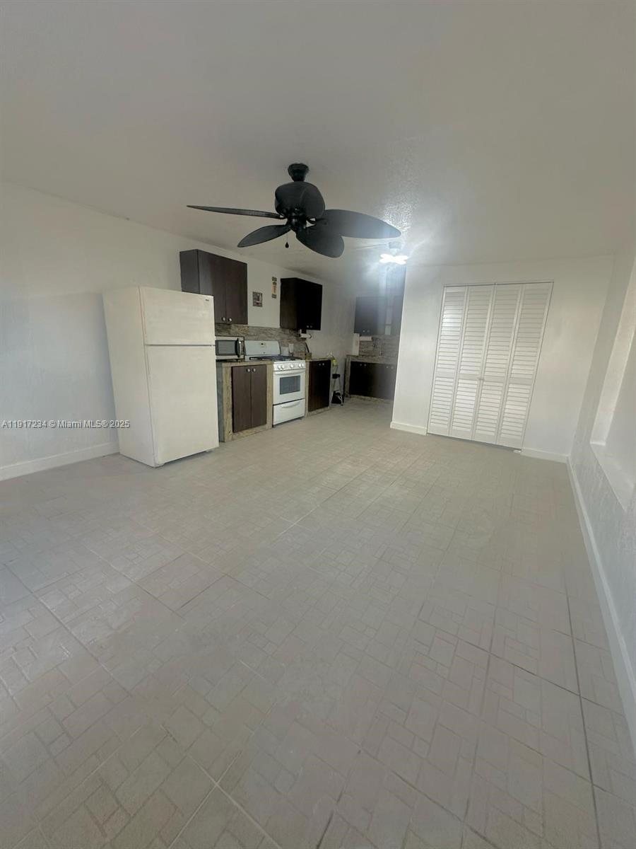 WEST PALM GARDENS 2ND ADD - Residential Lease